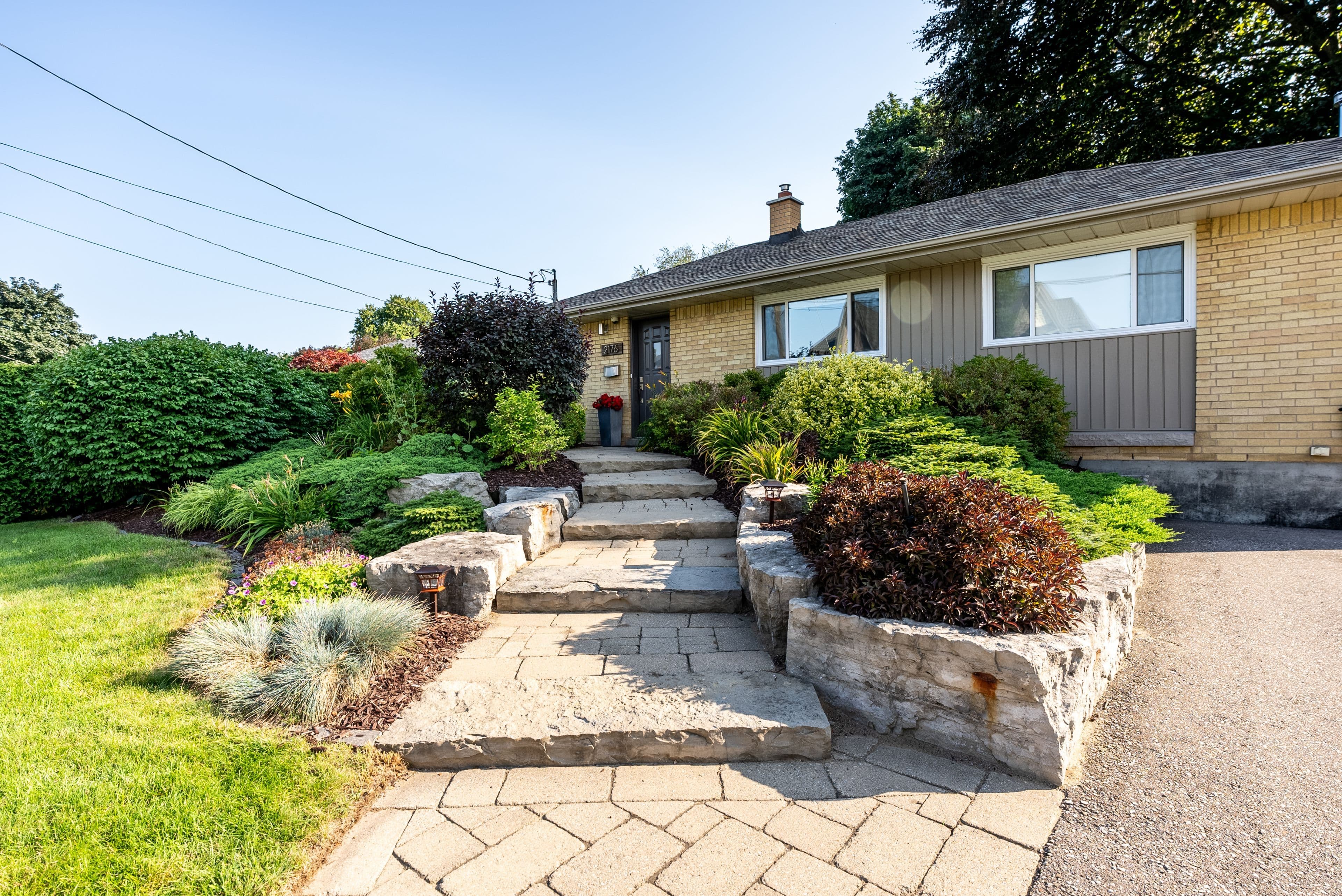 2176 Florian Road, Mississauga, ON L5A 2M4