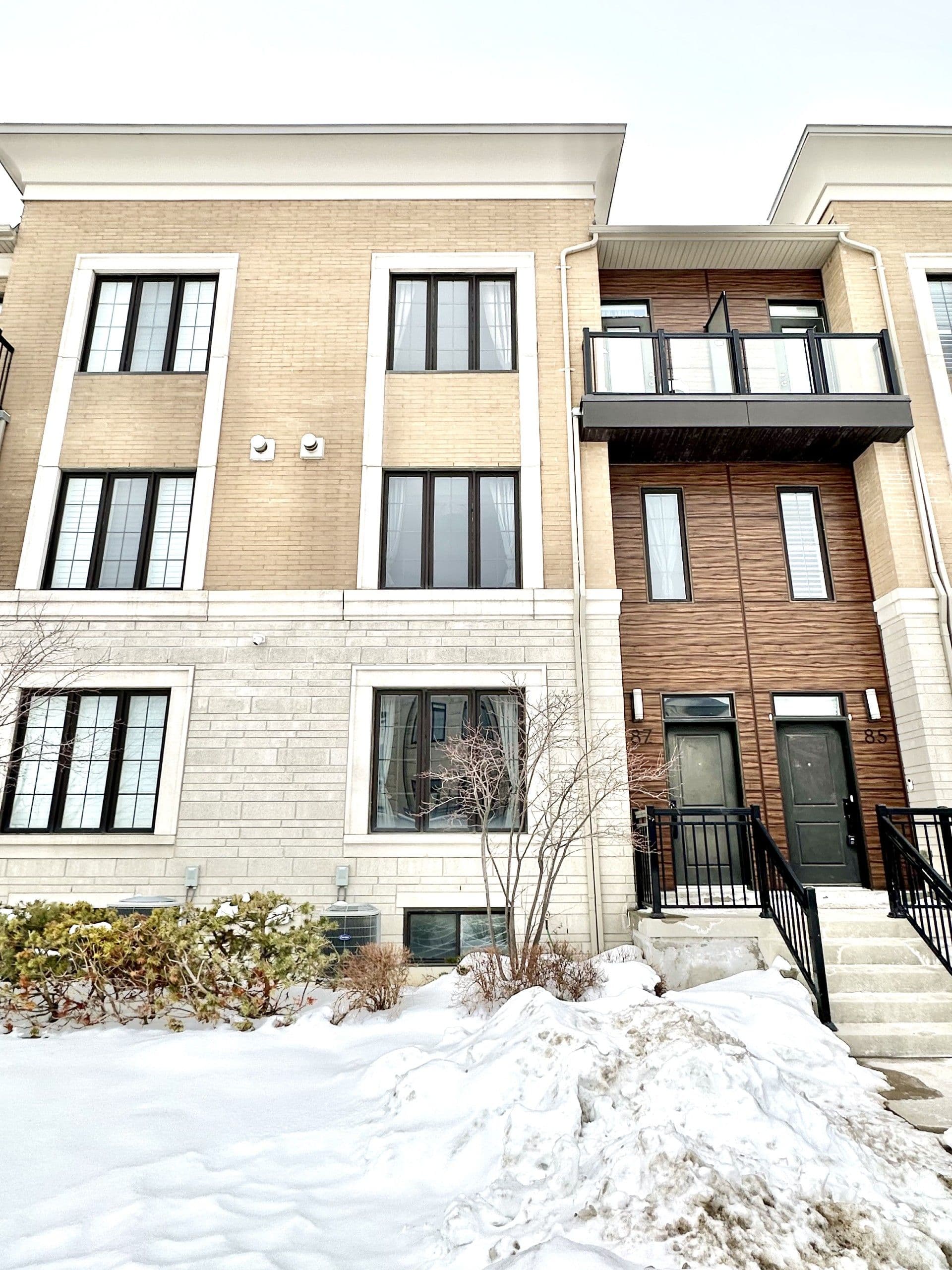 87 Village Parkway, Markham, ON L3R 4Z7