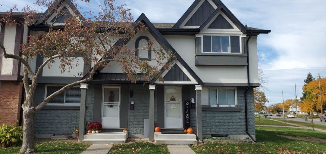 33 Berkley Drive 24, St. Catharines, ON L2M 6T8