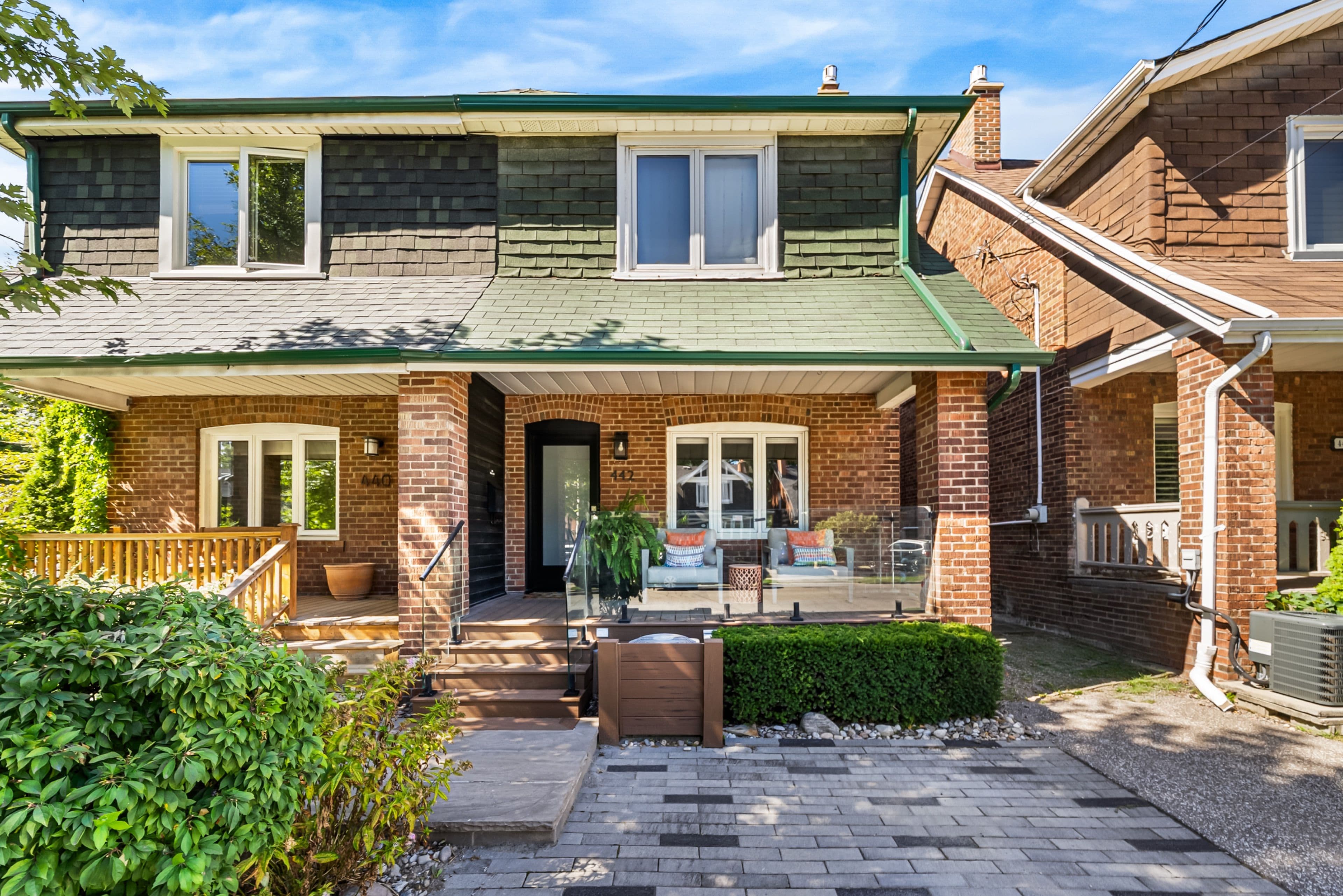 442 Hillsdale Avenue E, Toronto C10, ON M4S 1V2