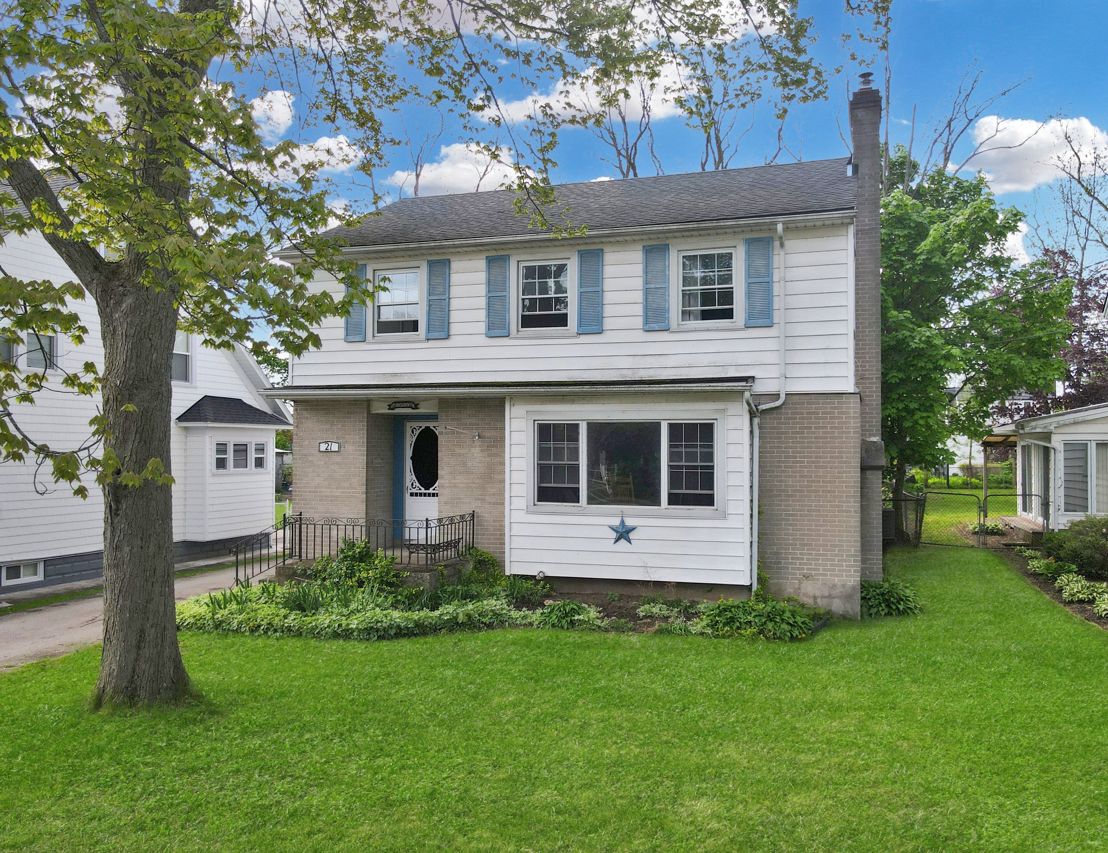21 Highland Avenue, Fort Erie, ON L2A 2X6