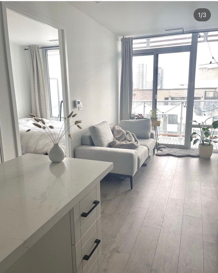 18 maitland Terrace 1601, Toronto C08, ON M4Y 0H2