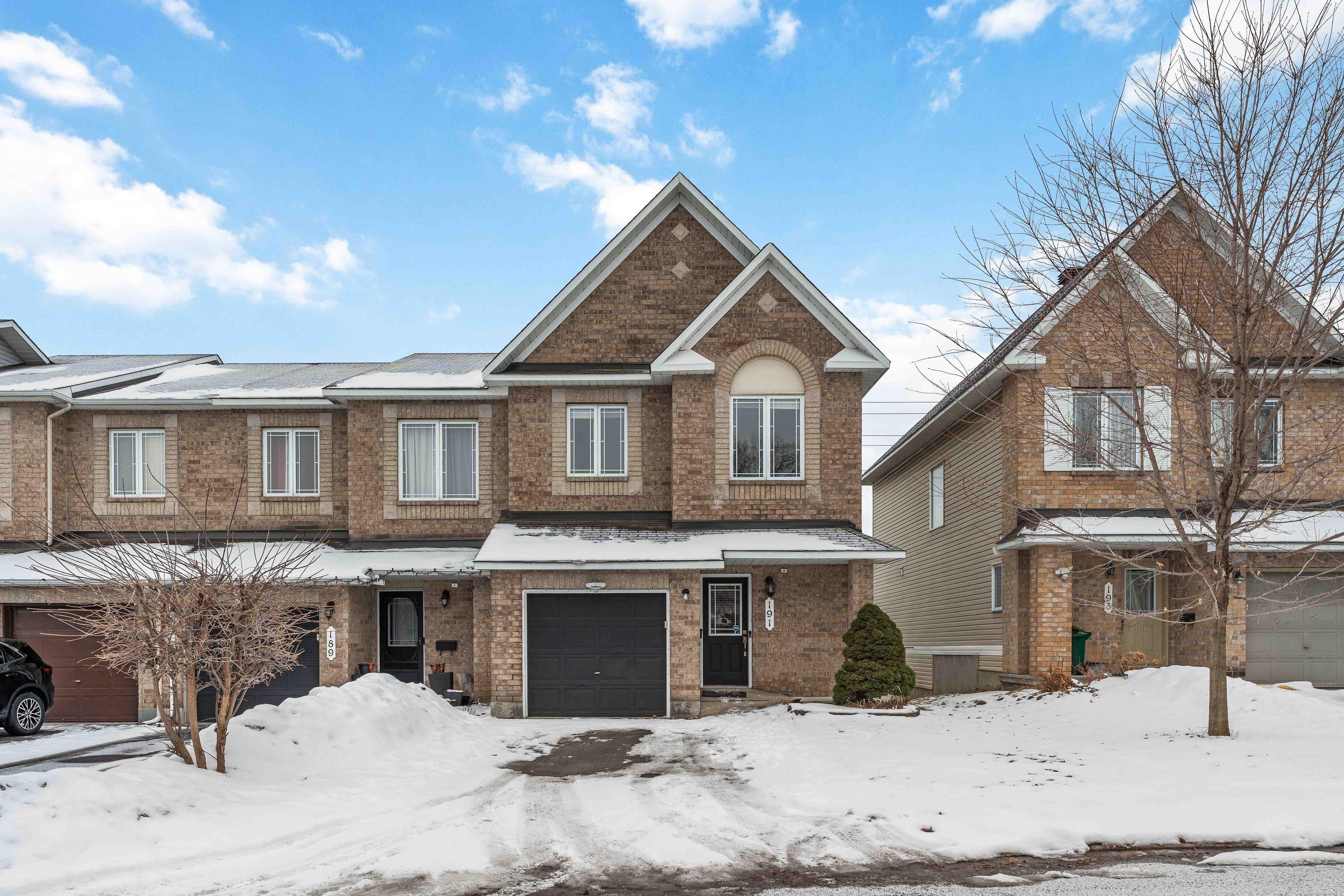 191 Deerfox Drive, Barrhaven, ON K2J 4W8