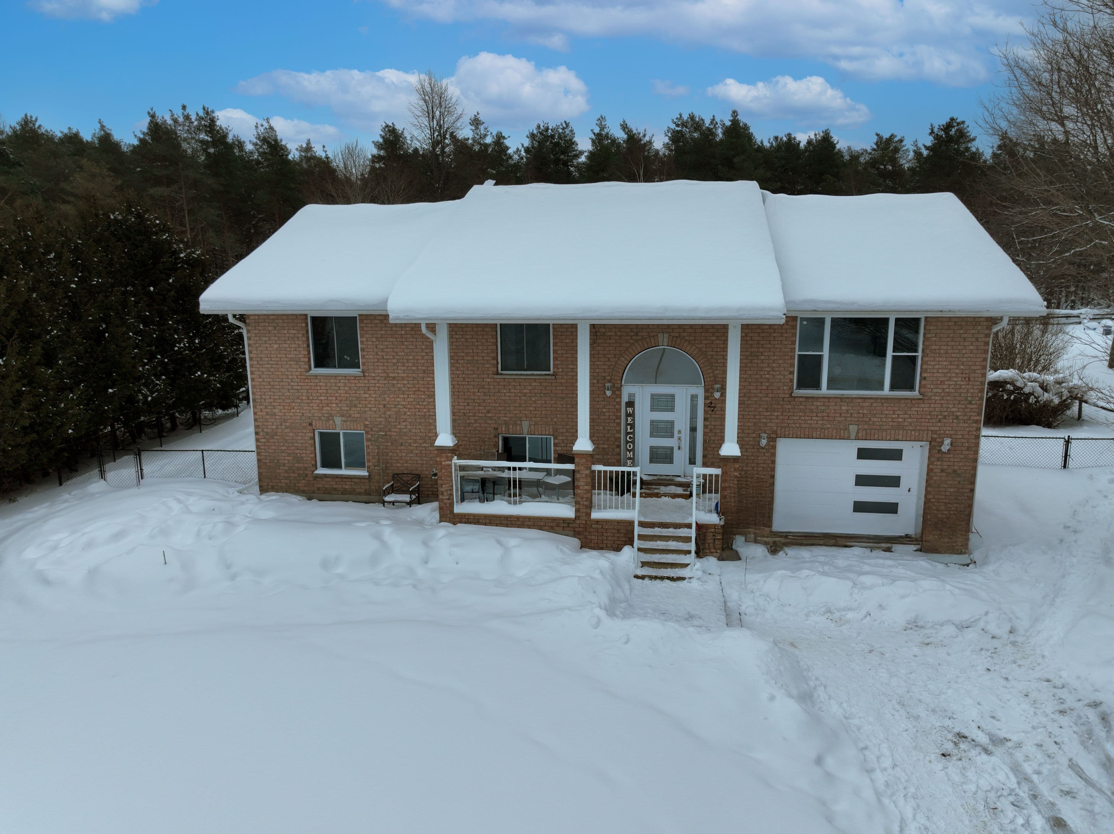 27 Pine Tree Drive, South Bruce Peninsula, ON N0H 1P0