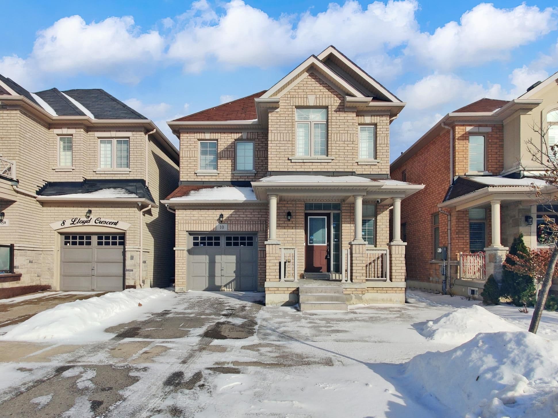 10 Lloyd Crescent, Brampton, ON L7A 4J5
