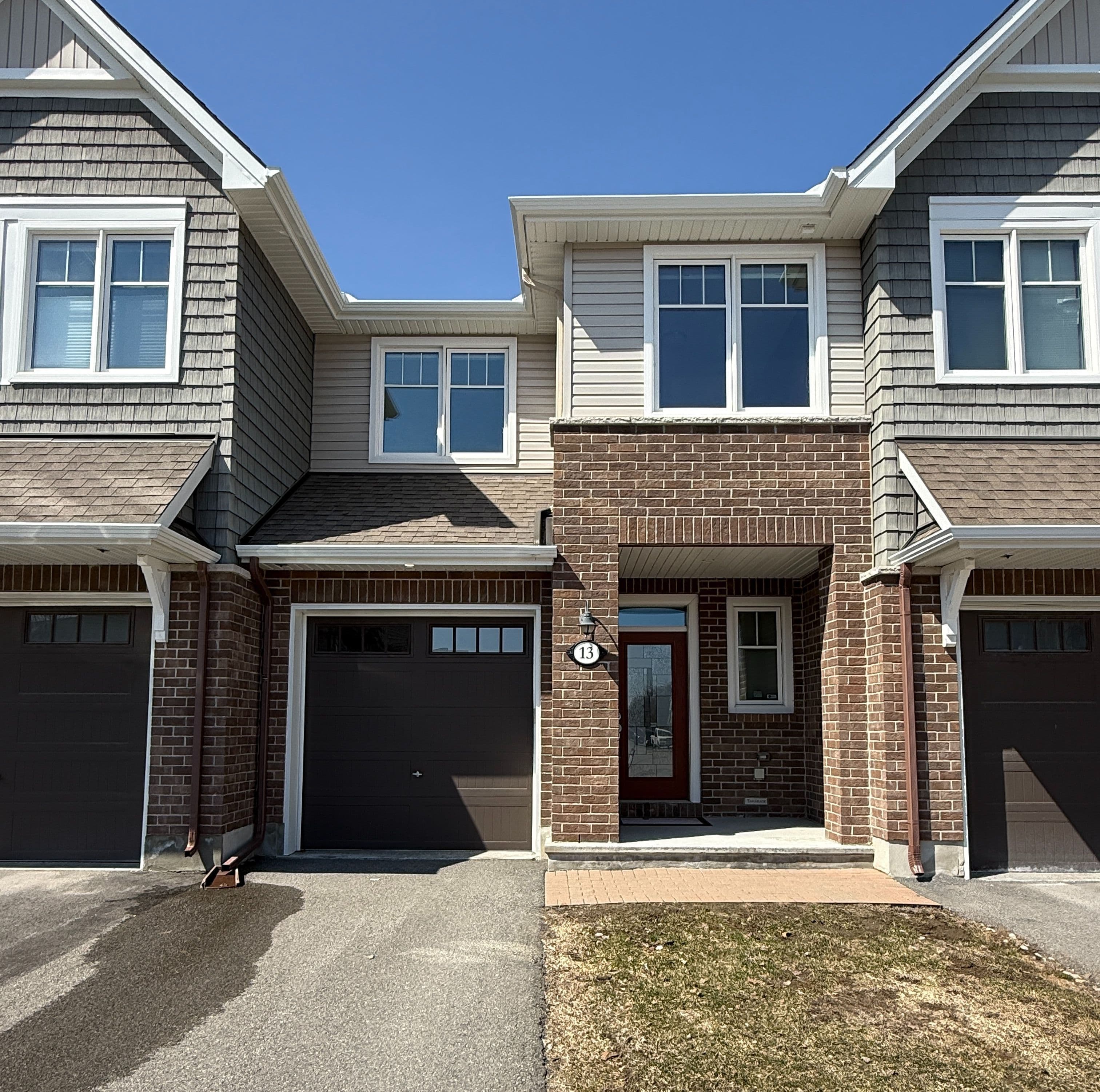13 Merrill Street, Stittsville - Munster - Richmond, ON K2S 2M8