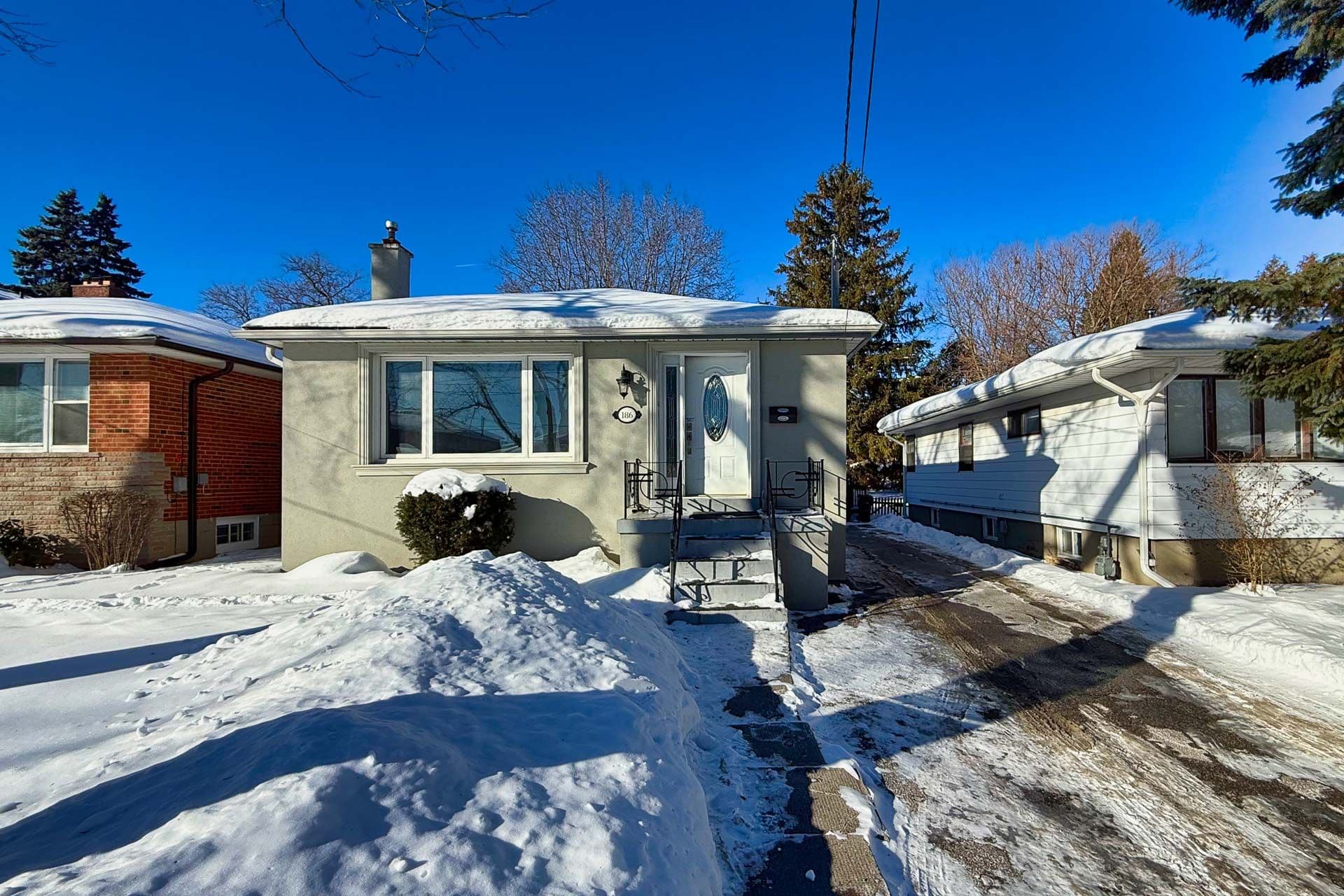 186 Hendon Avenue, Toronto C07, ON M2M 1A7