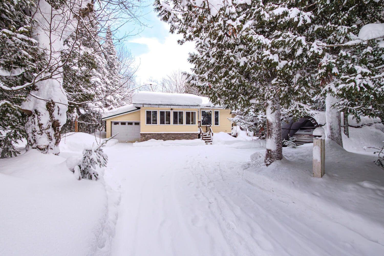 496 Berford Lake Road, South Bruce Peninsula, ON N0H 2T0