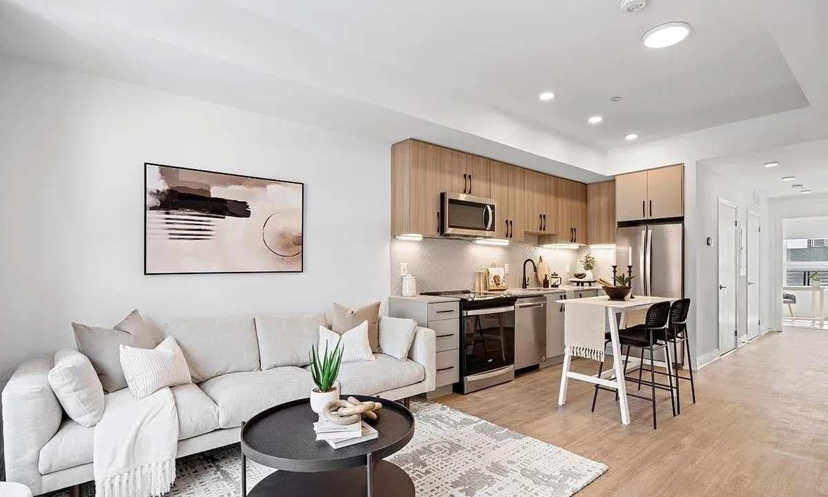 15 Brenthall Avenue #23, Toronto C07, ON M2R 1W1