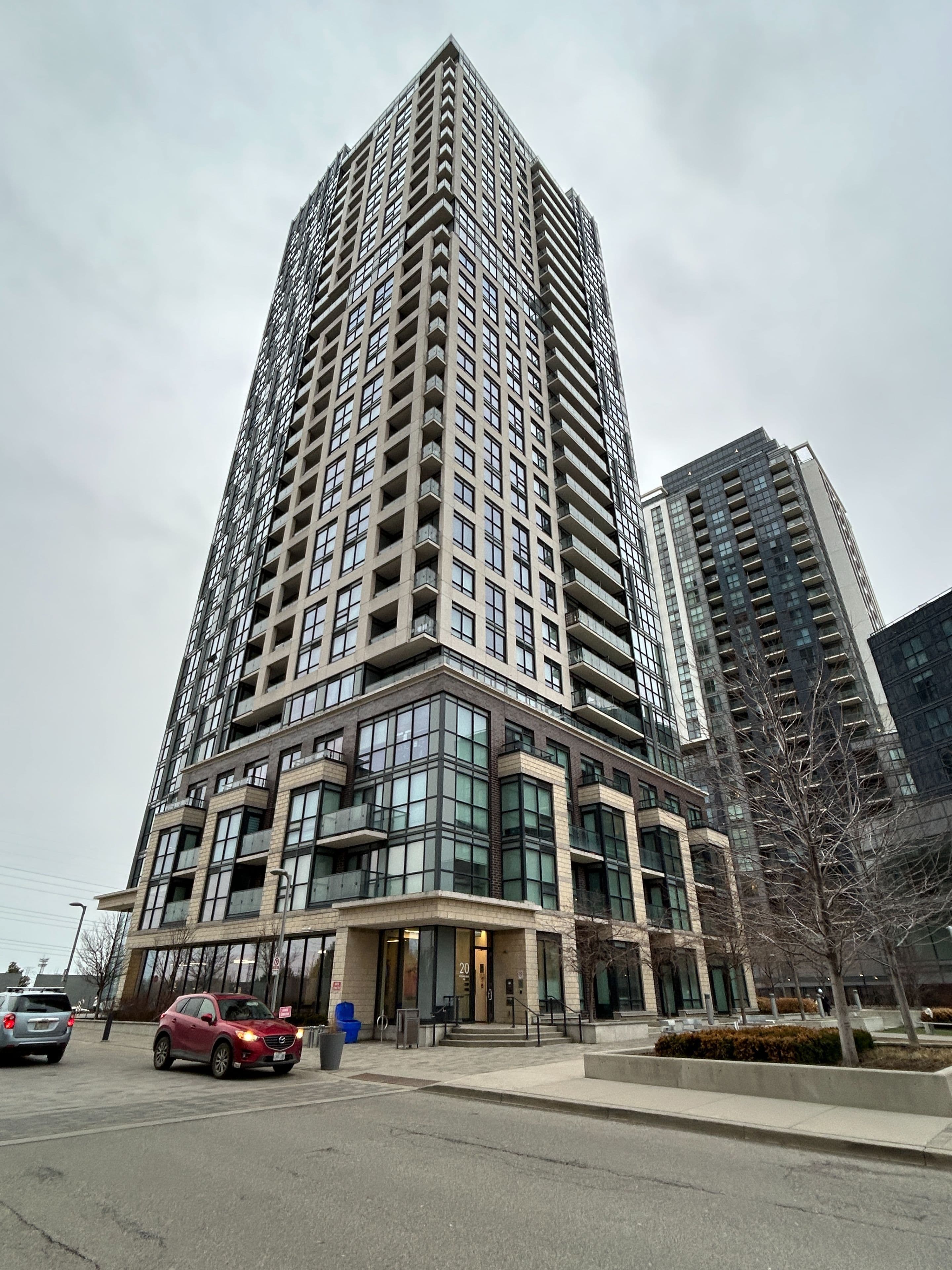 20 Thomas Riley Road 2109, Toronto W08, ON M9B 0C3