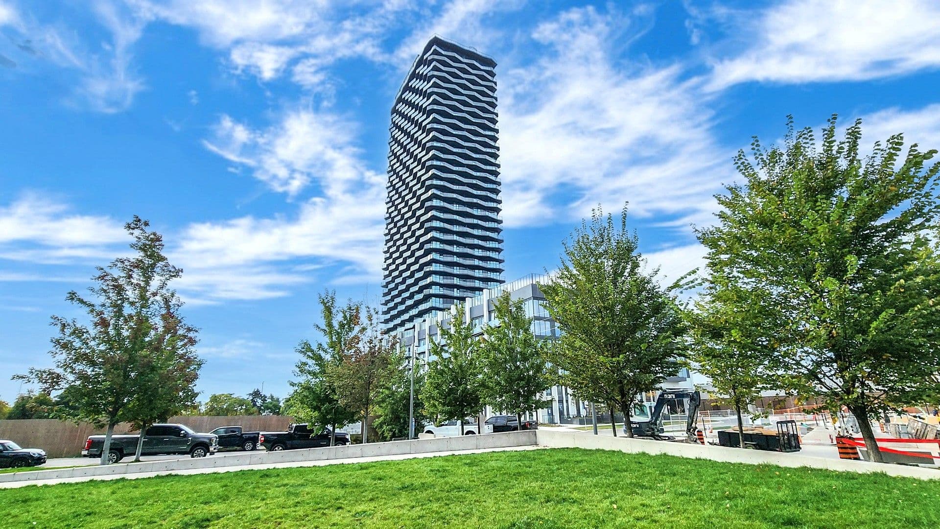 36 Zorra Street 1410, Toronto W08, ON M8Z 0G5