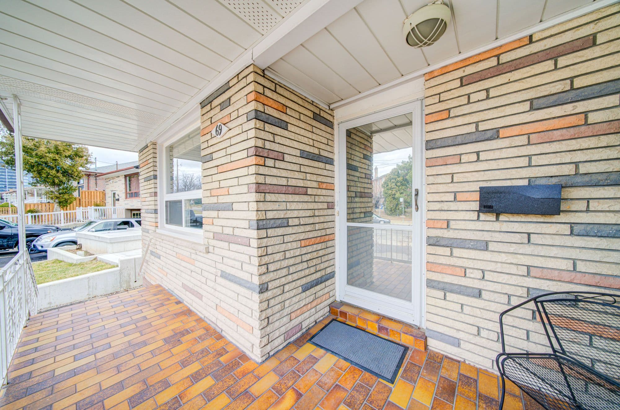 69 Wintergreen Road, Toronto W05, ON M3M 2H9