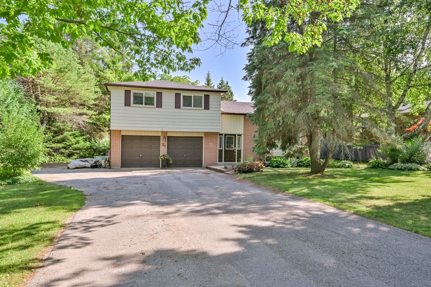 21 Jonathan Street, Uxbridge, ON L9P 1B6