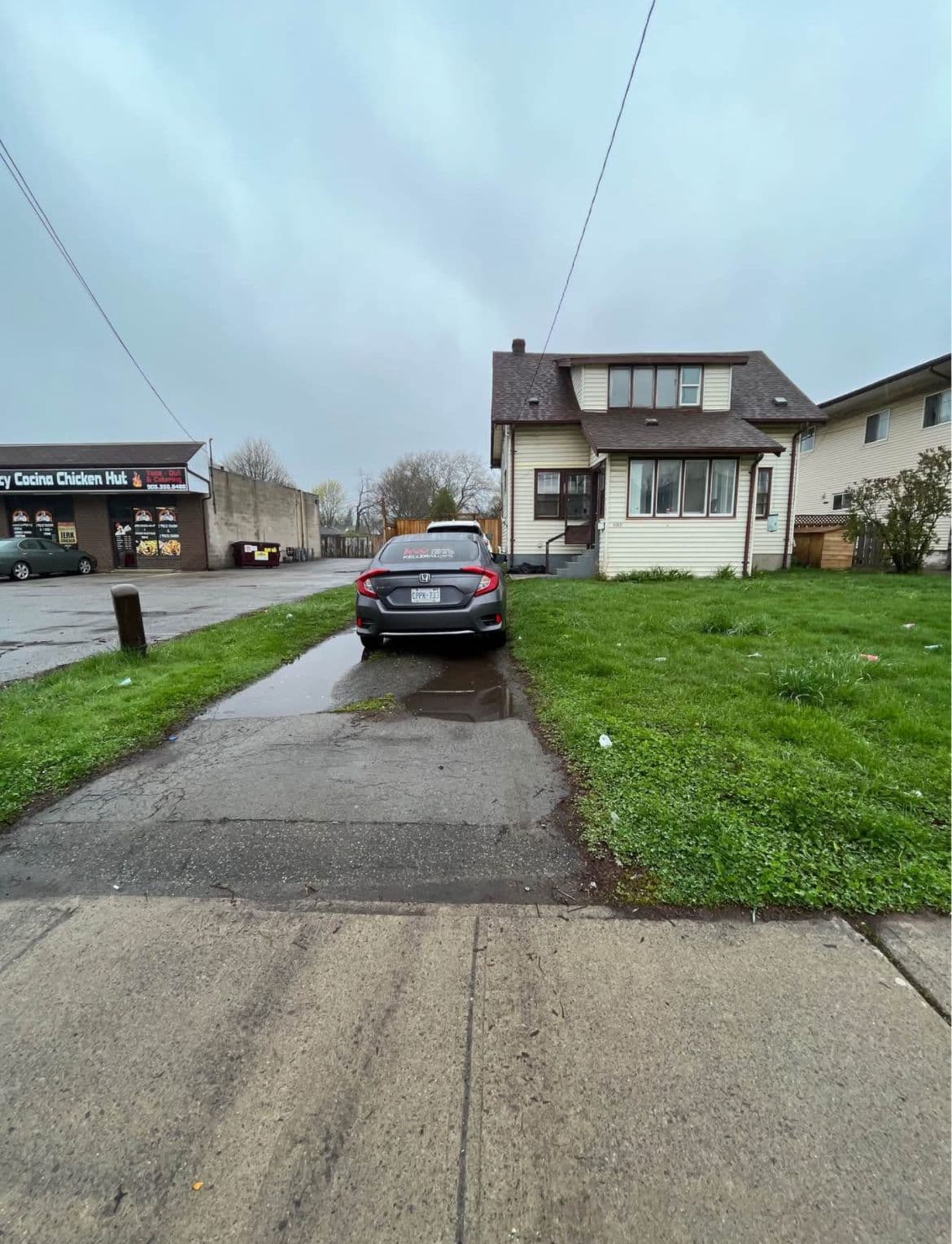 6083 Dunn Street, Niagara Falls, ON L2G 2P3