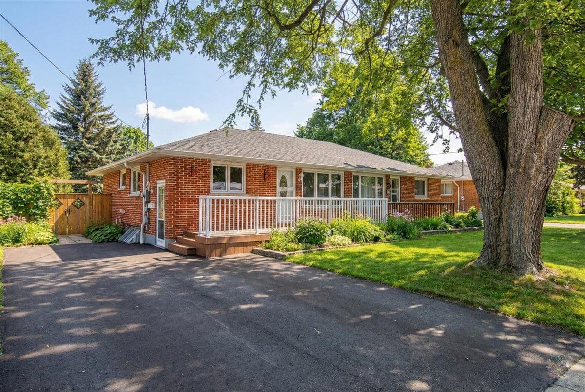 304 Victoria Road N, Guelph, ON N1E 5J4