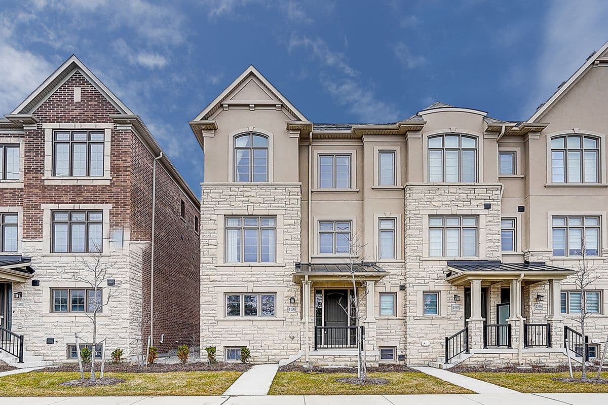 4199 Major Mackenzie Drive E, Markham, ON L6C 3L5