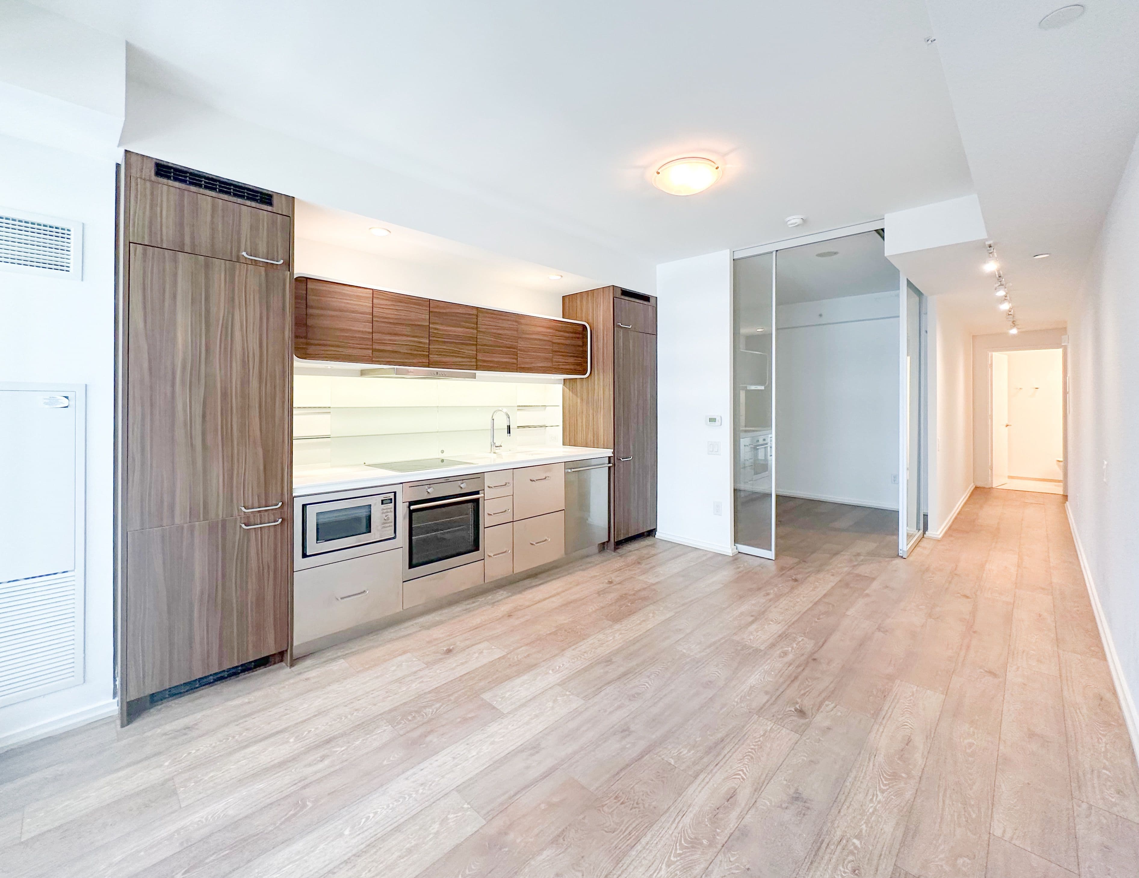 45 Charles Street E 1608, Toronto C08, ON M4Y 1S2