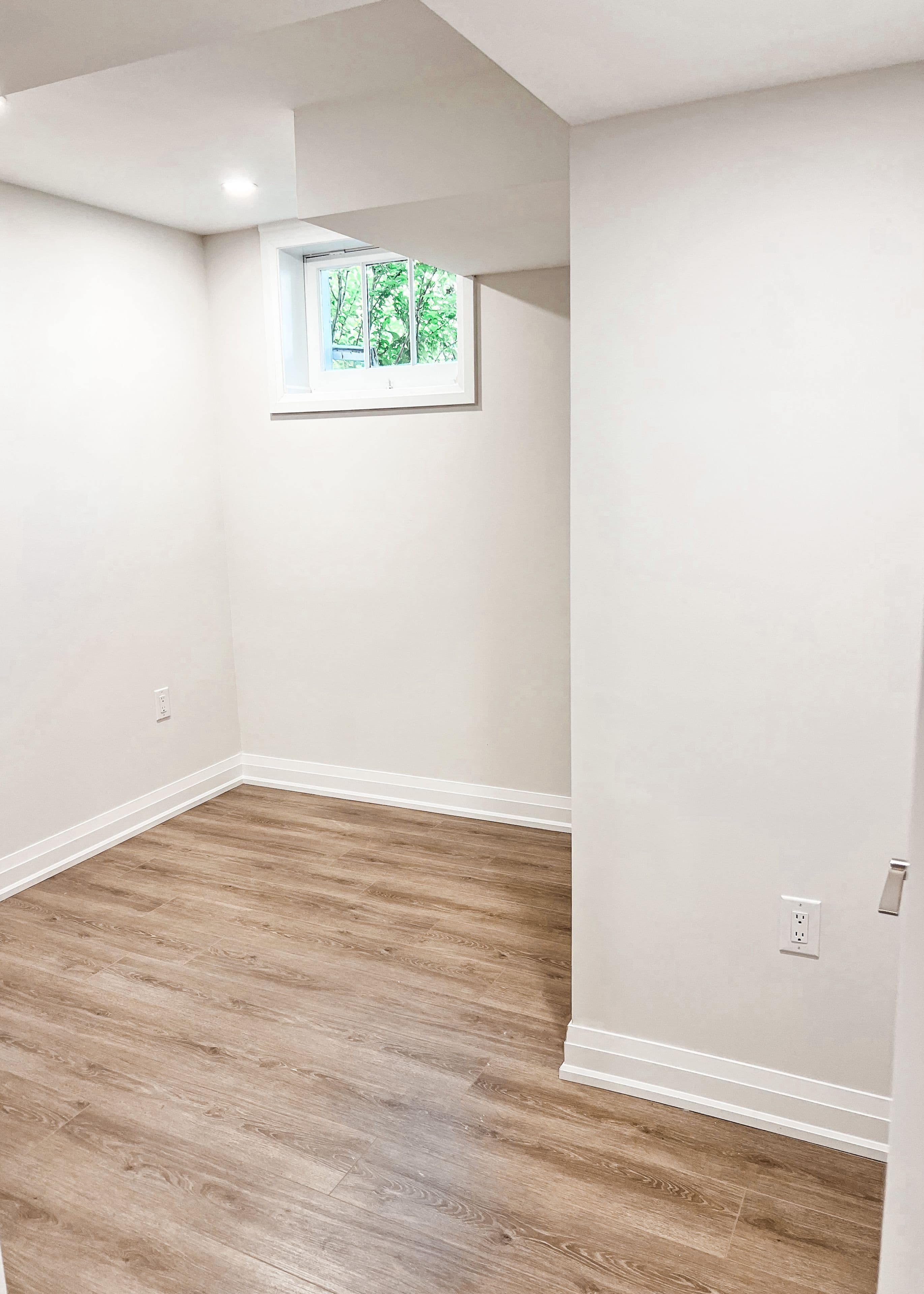 210 Mckee Avenue BSMT, Toronto C14, ON M2N 4C8