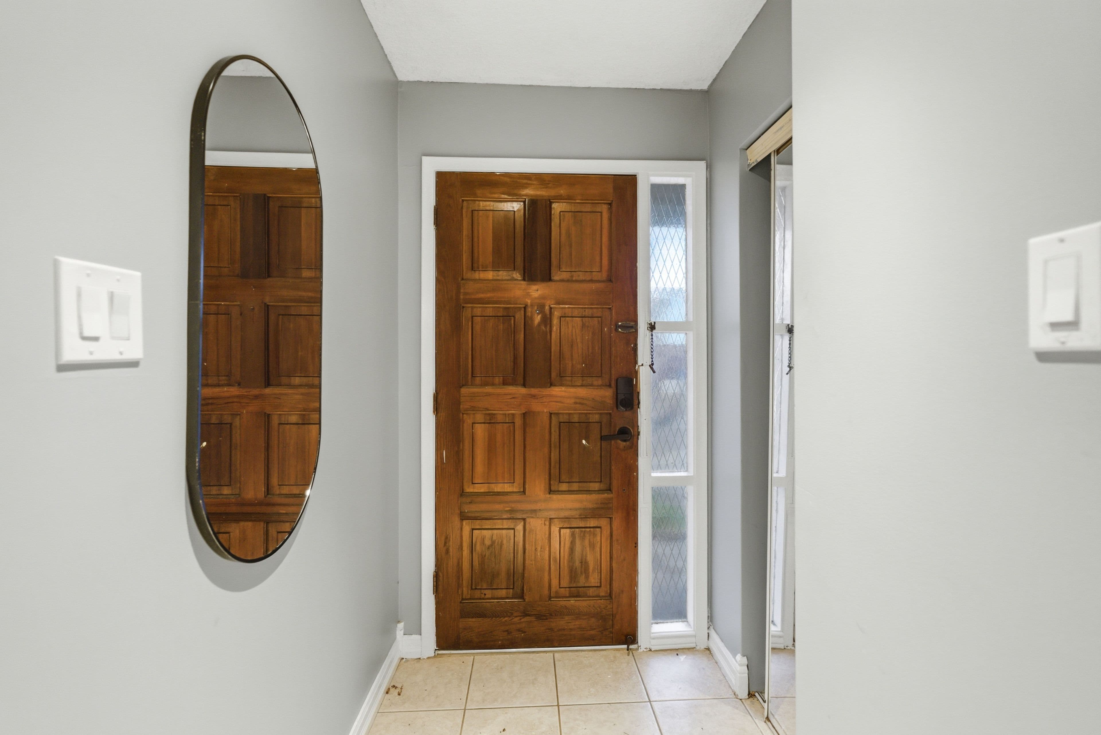 366 Rosedale Drive, Whitby, ON L1N 1Z4