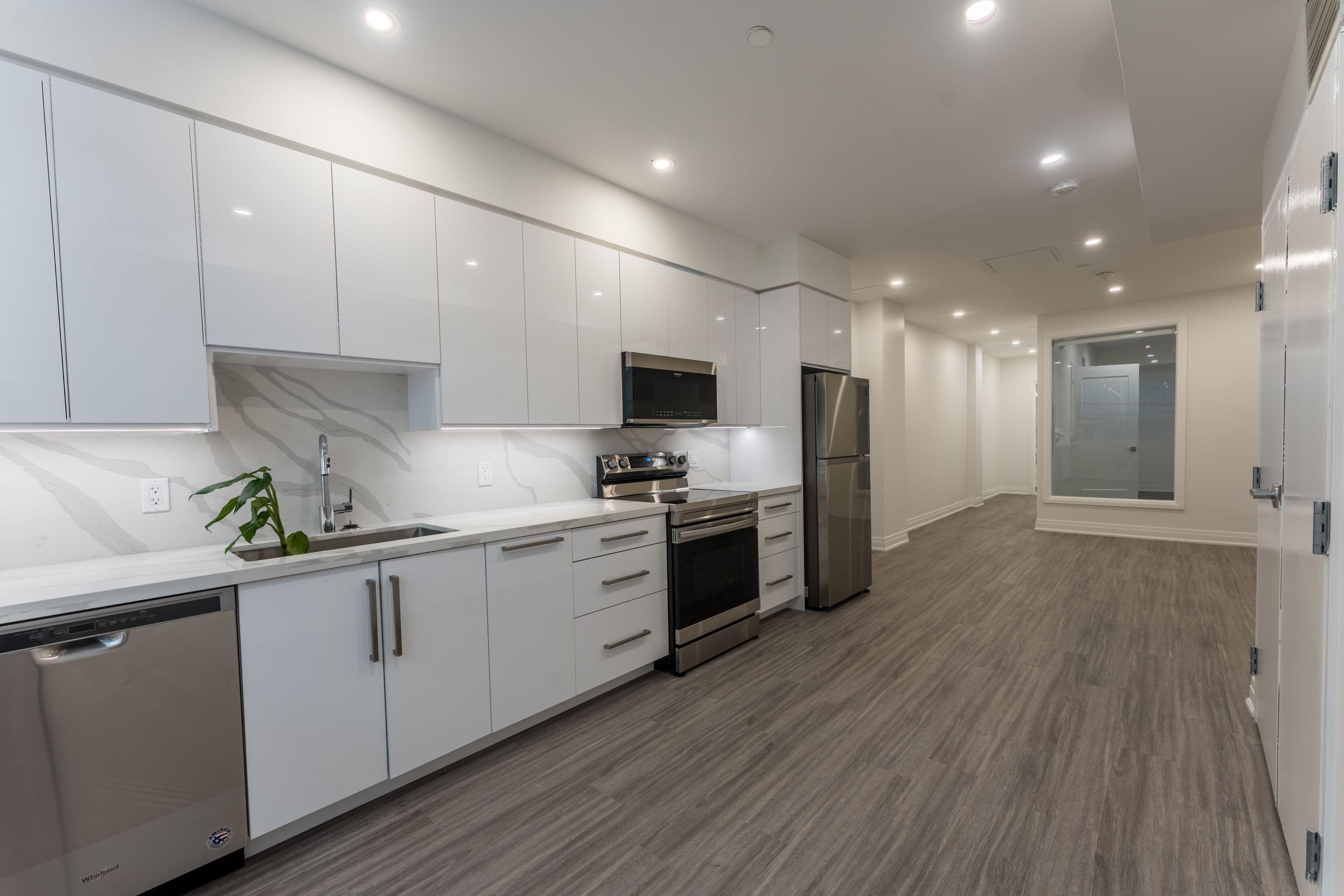 475 Queen Street W 201, Toronto C01, ON M5V 2A9