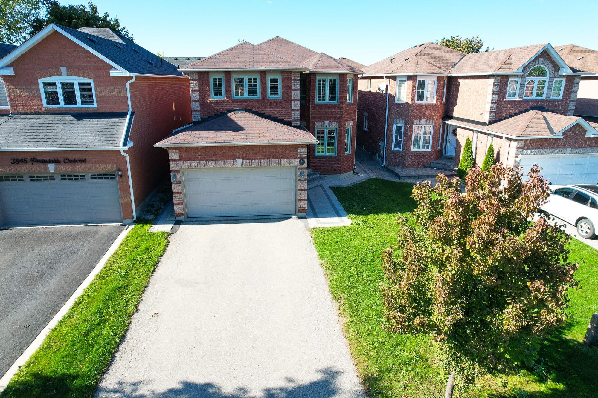 3841 Periwinkle Crescent, Mississauga, ON L5N 6W8
