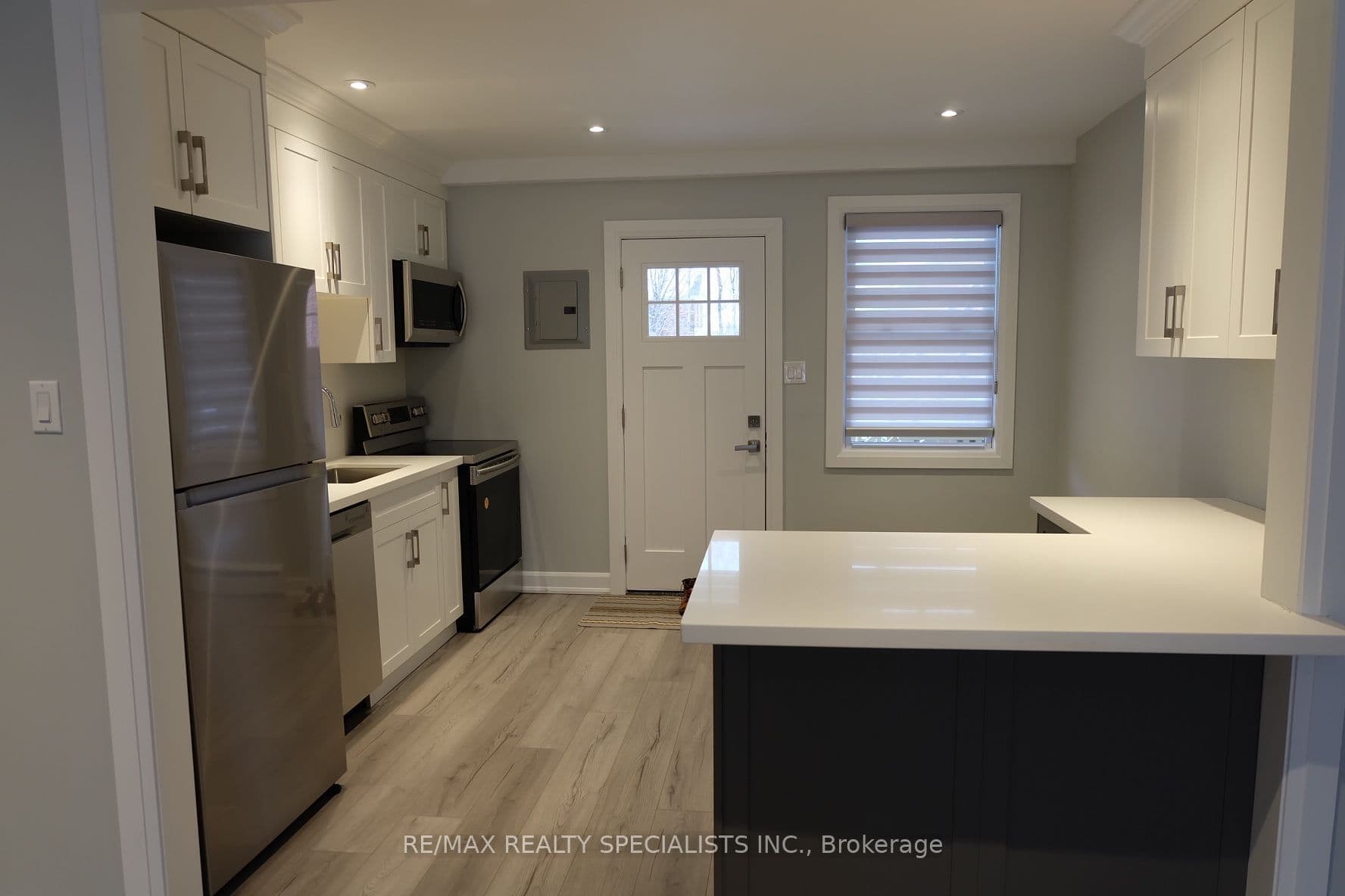 2006 Maplewood Drive 1, Burlington, ON L7R 2C4