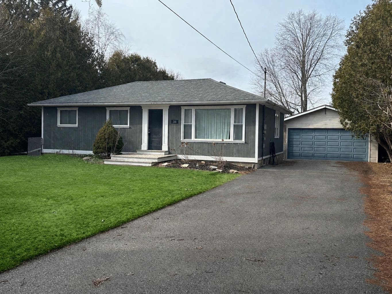 36 Farr Avenue, East Gwillimbury, ON L0G 1V0