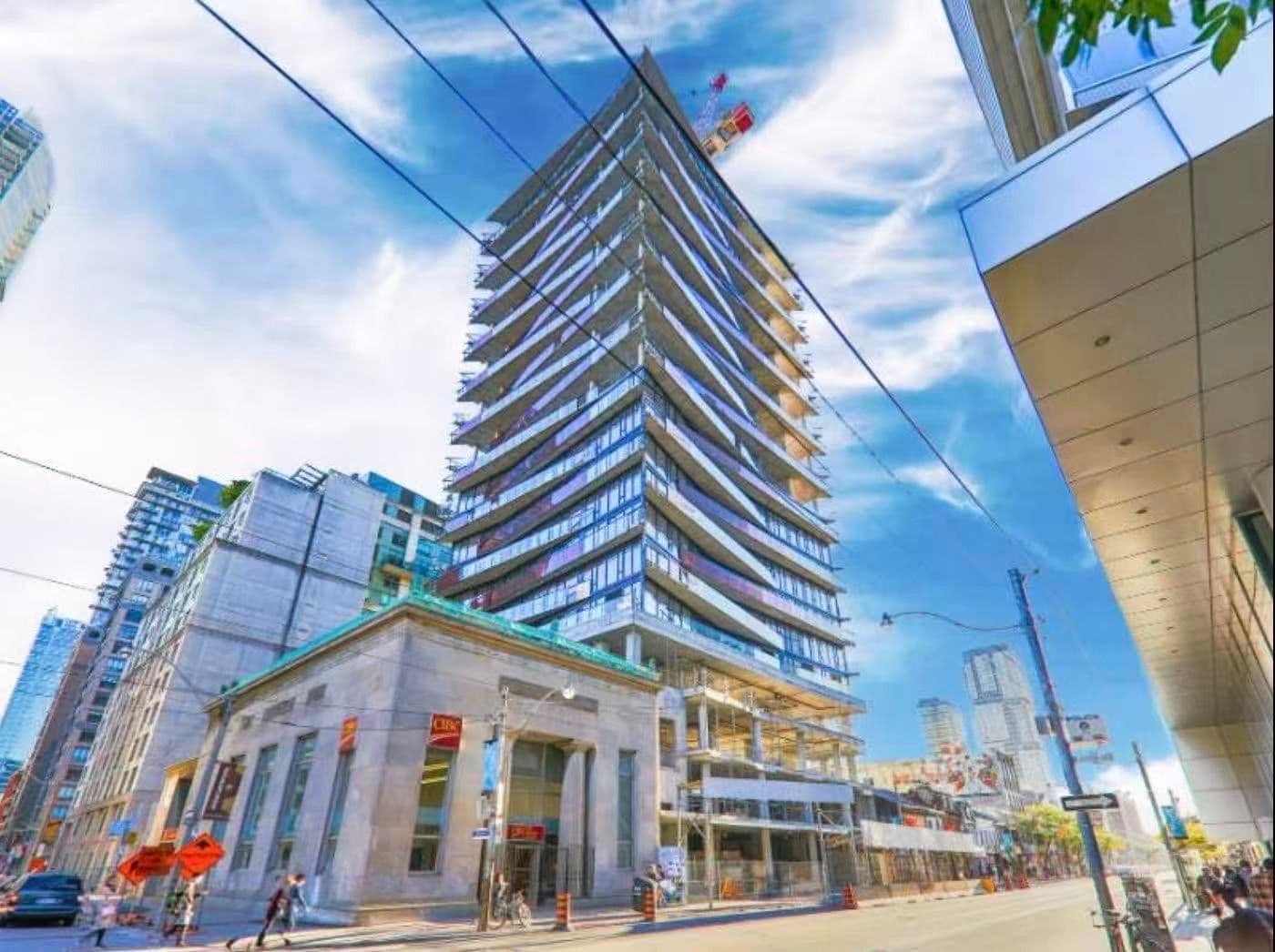 215 Queen Street W 1516, Toronto C01, ON M5V 0P5