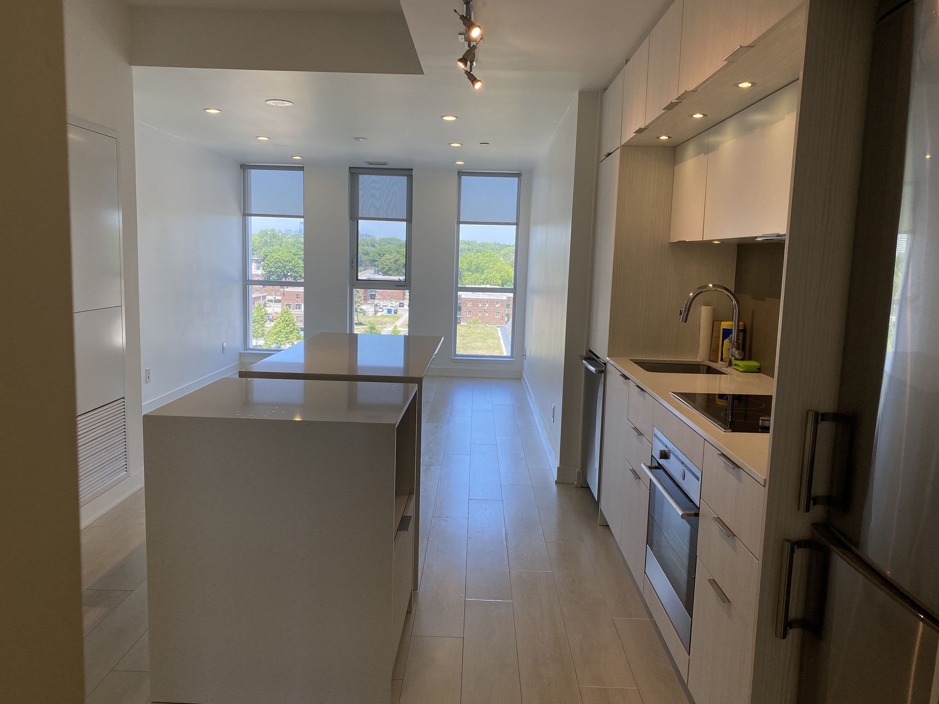 170 sumach Street 820, Toronto C08, ON M5A 0C3