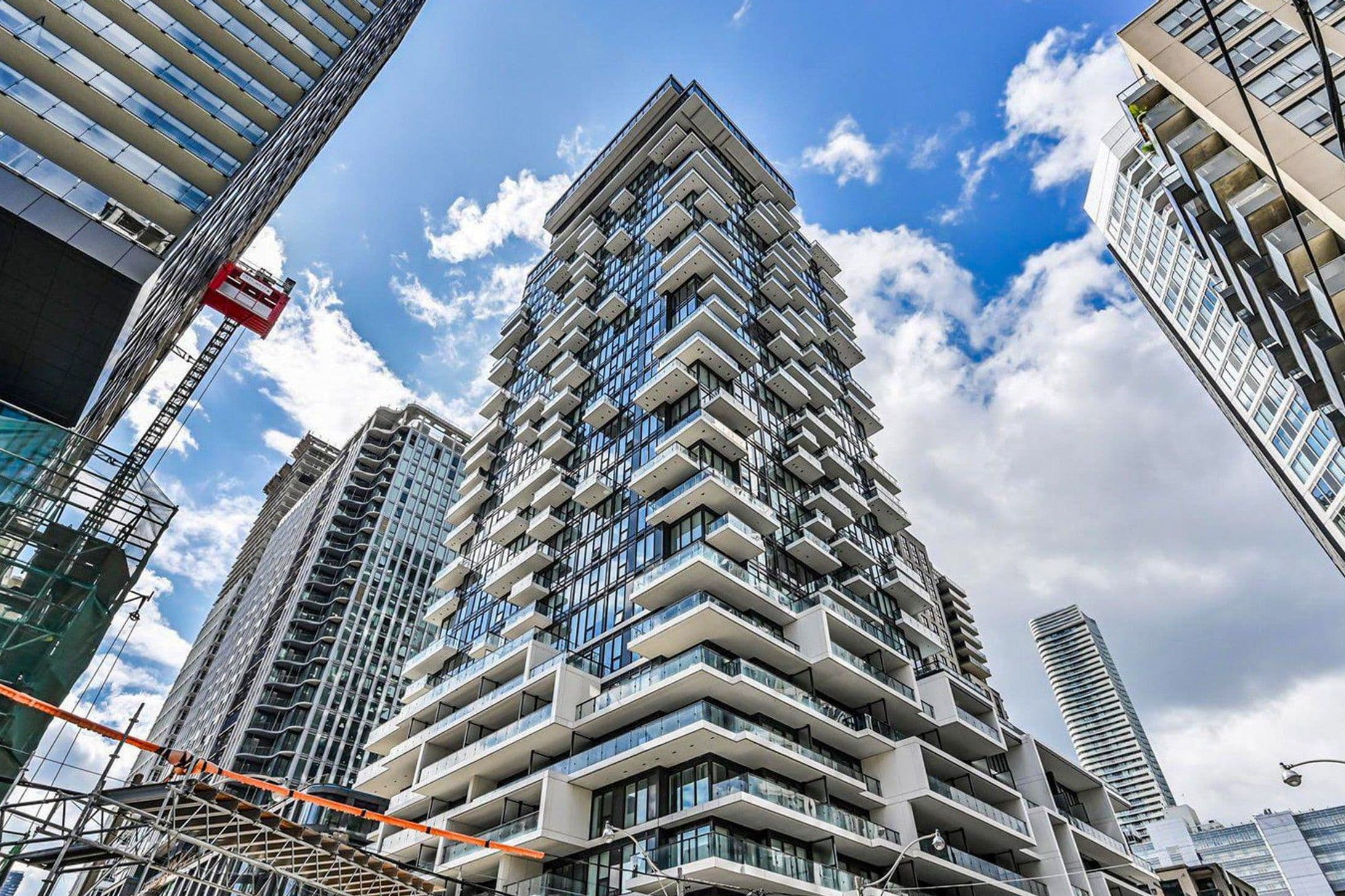 77 Shuter Street 501, Toronto C08, ON M5B 0B8