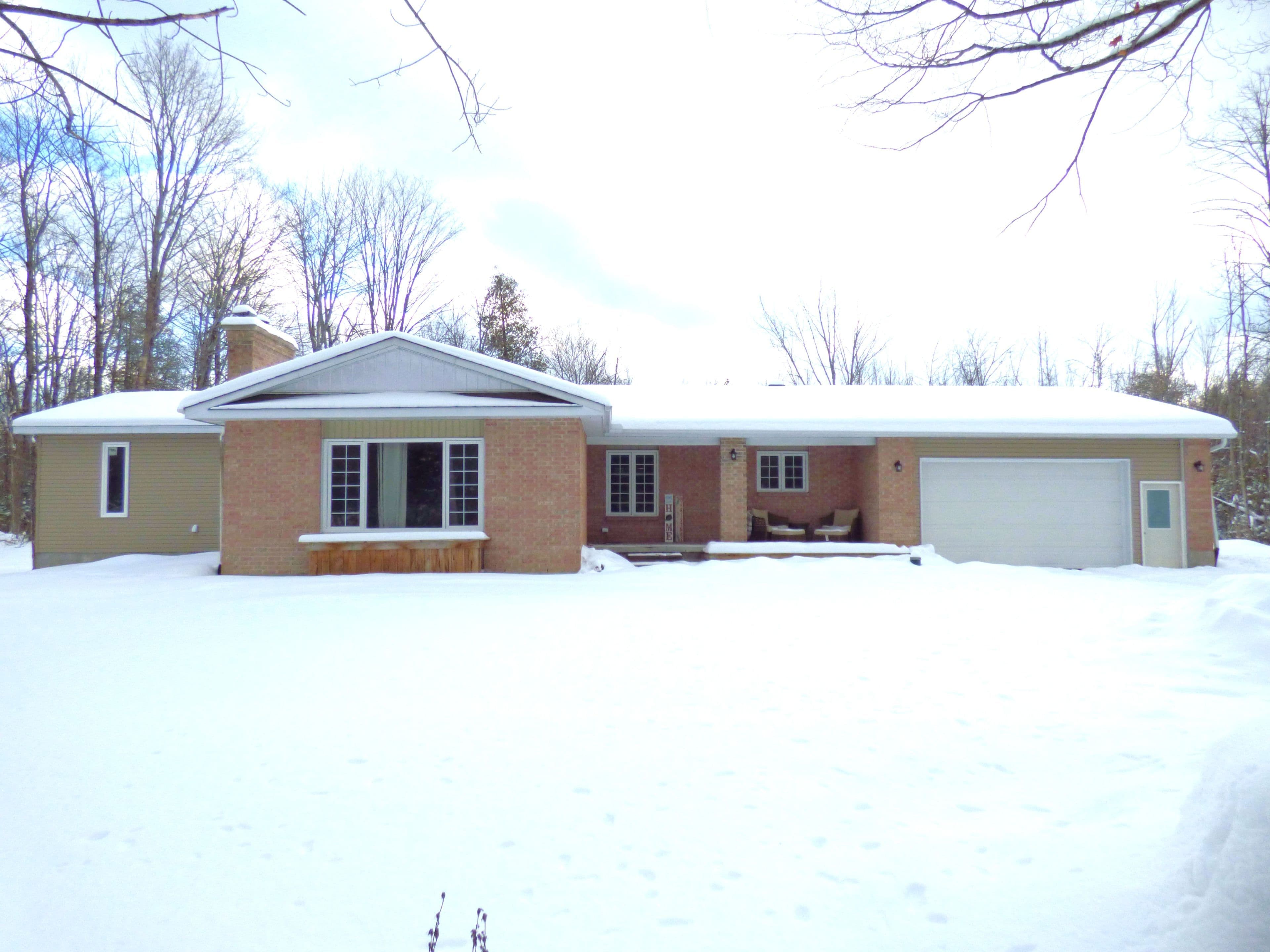 387 Campbell Side Road, Mississippi Mills, ON K0A 3L0