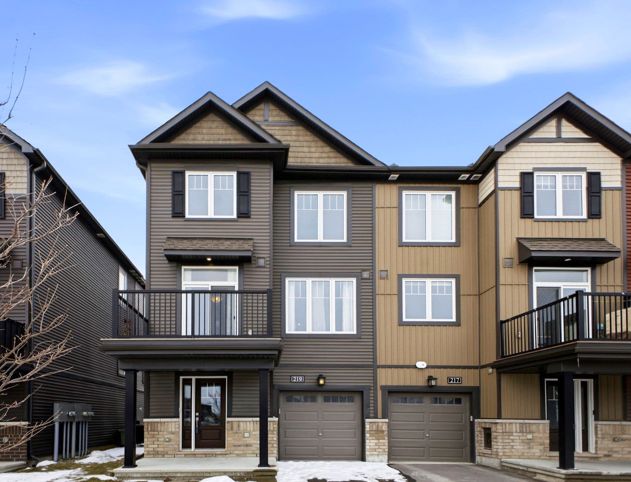 219 Liebe Terrace, Barrhaven, ON K2J 6R9