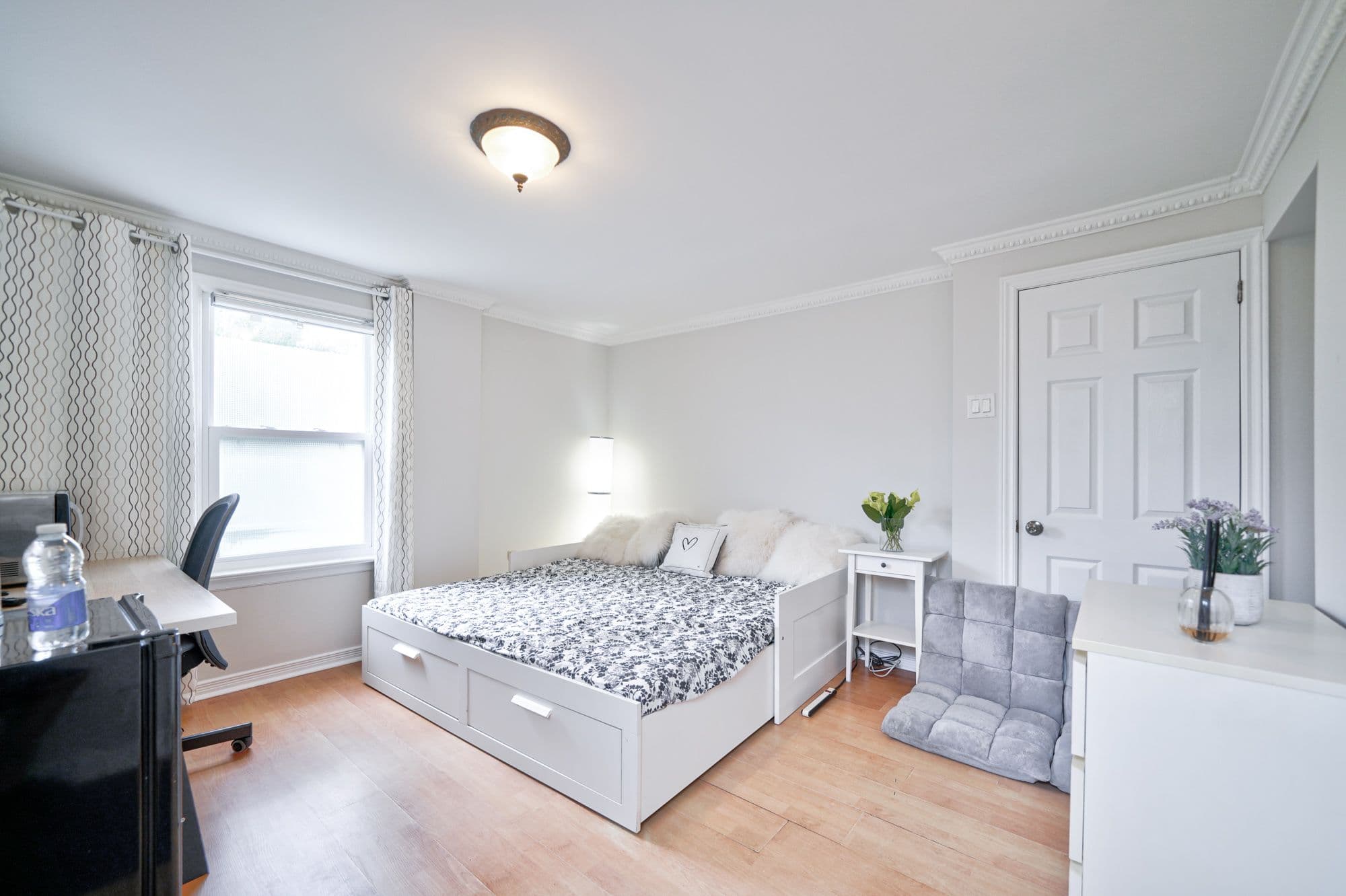 239 Crestwood Road Studio Unit, Vaughan, ON L4J 1A8