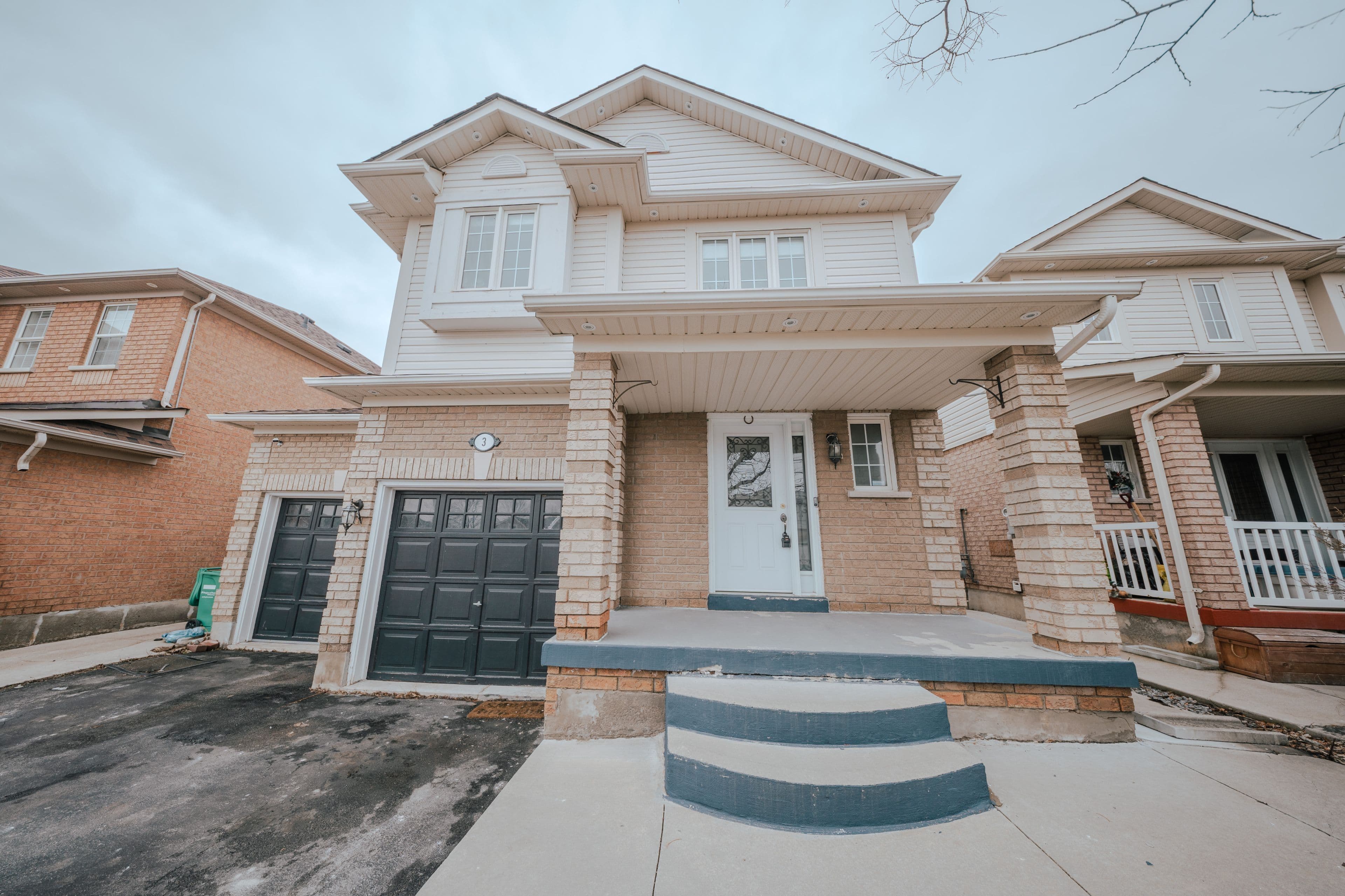 3 Deforest Drive, Brampton, ON L7A 2Y3