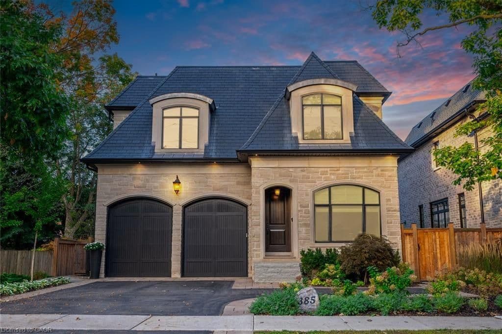 385 Pine Cove Road, Burlington, ON L7N 1W4