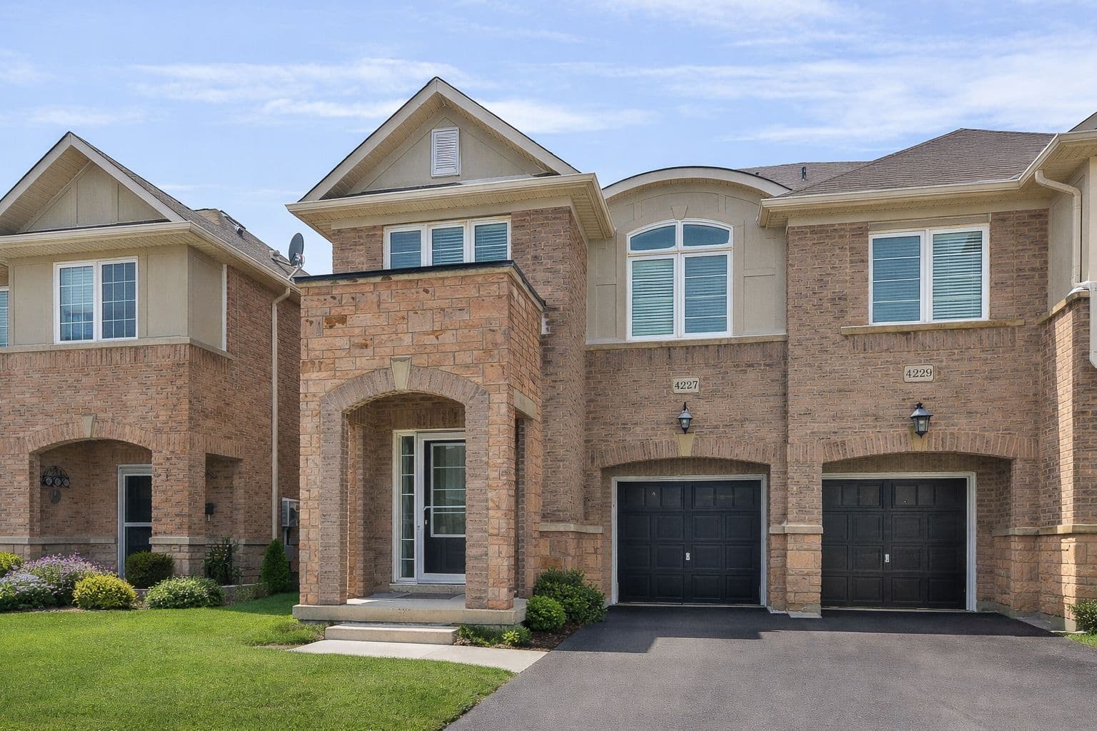 4227 Cole Crescent, Burlington, ON L7M 0M7