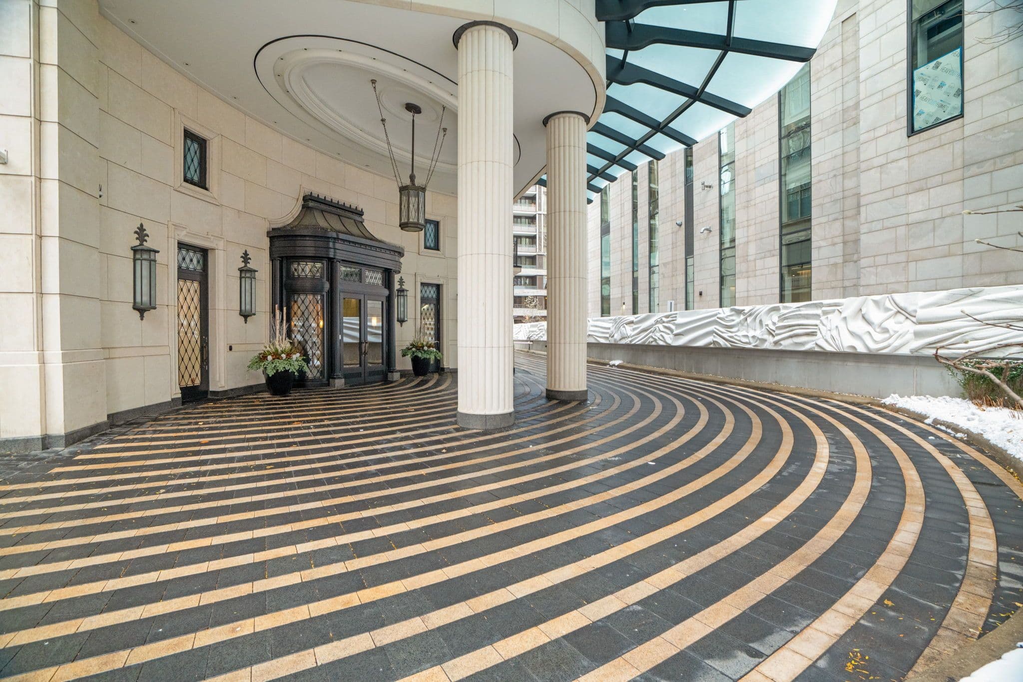 1 St Thomas Street 1A, Toronto C01, ON M5S 3M5