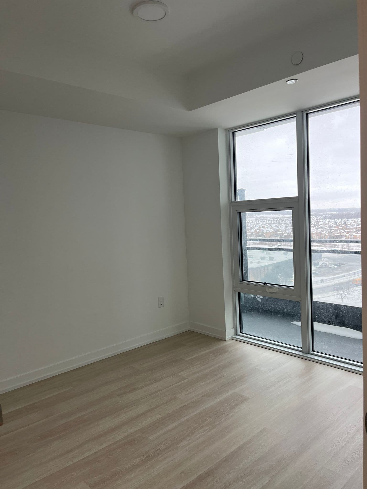 9763 Markham Road 1201, Markham, ON L6E 0W4