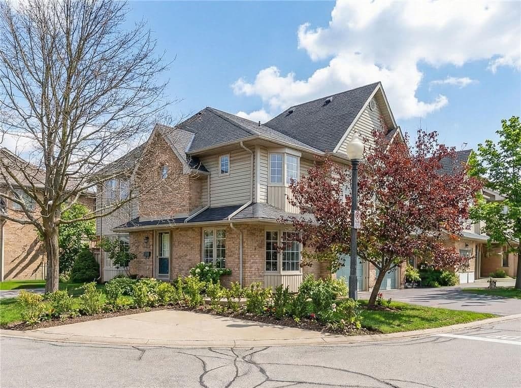 3333 New Street 120, Burlington, ON L7N 1N1