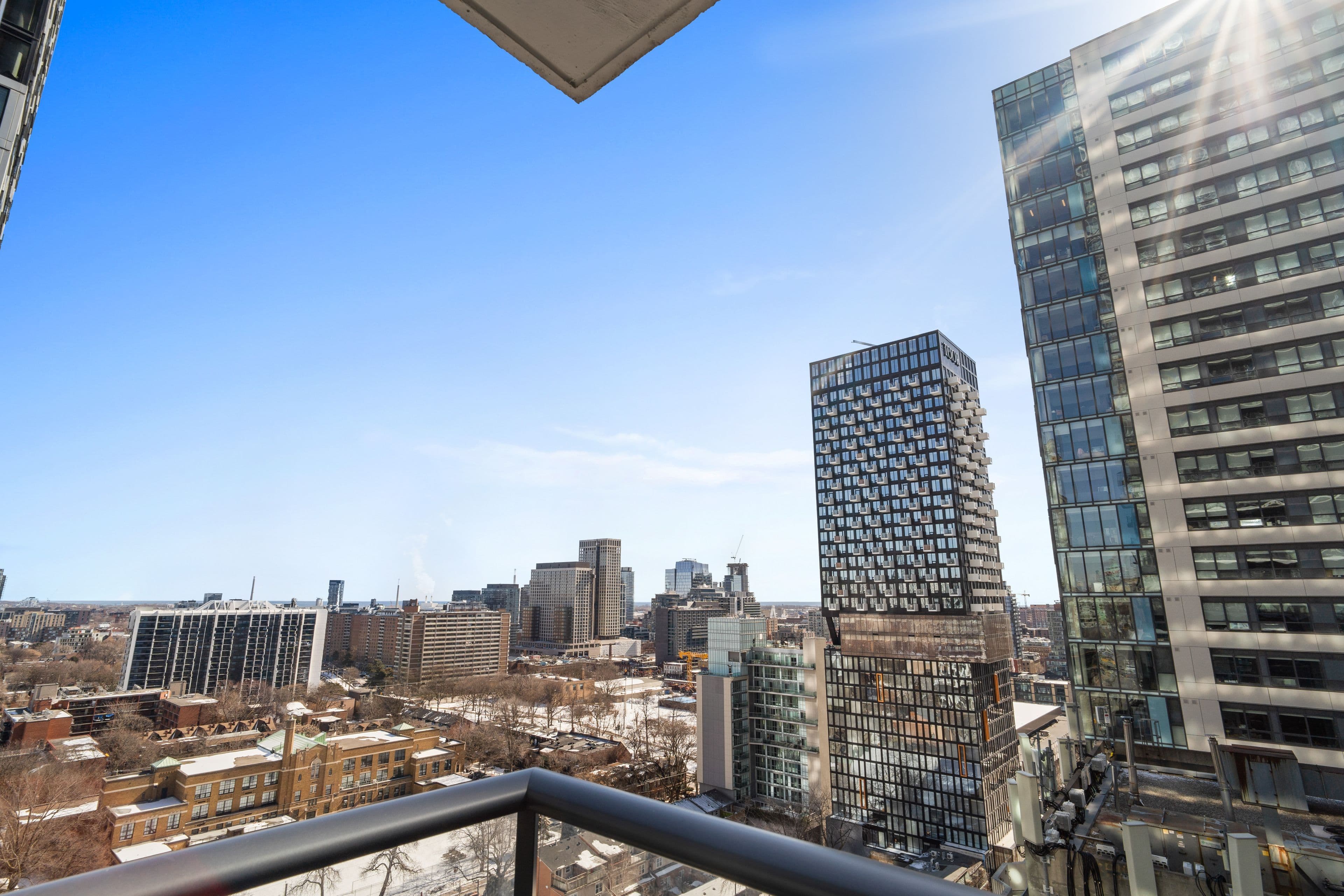 159 Dundas Street E 1705, Toronto C08, ON M5B 1E4