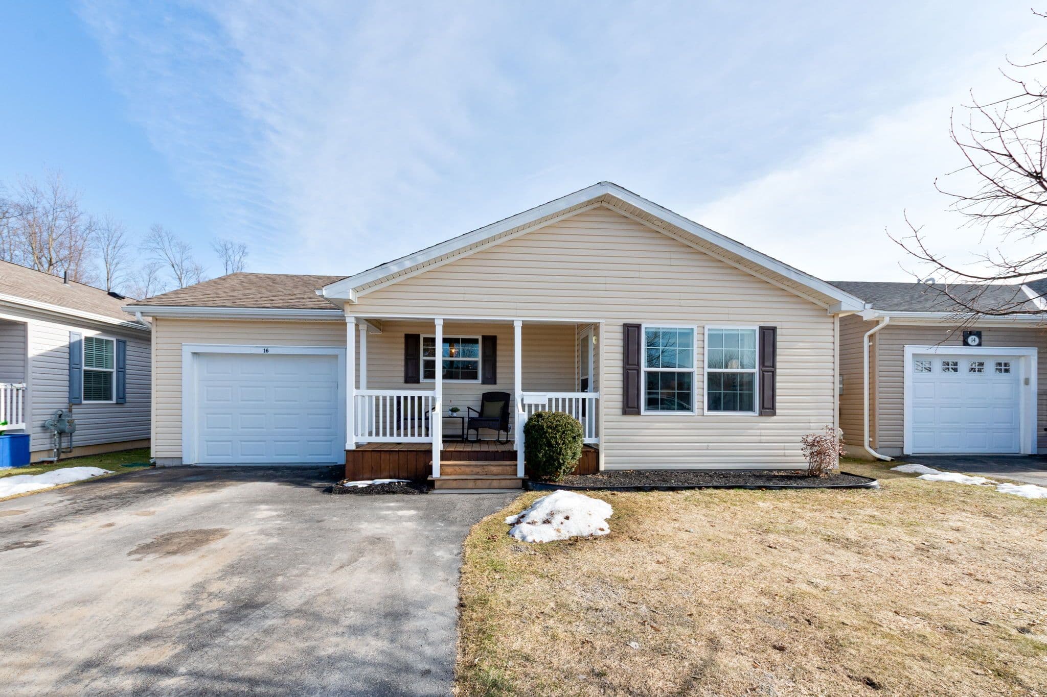 16 Lindsay Drive, Strathroy-Caradoc, ON N7G 0C5