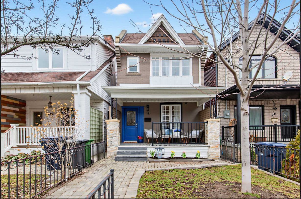 18 Earlscourt Avenue, Toronto W03, ON M6E 4A6