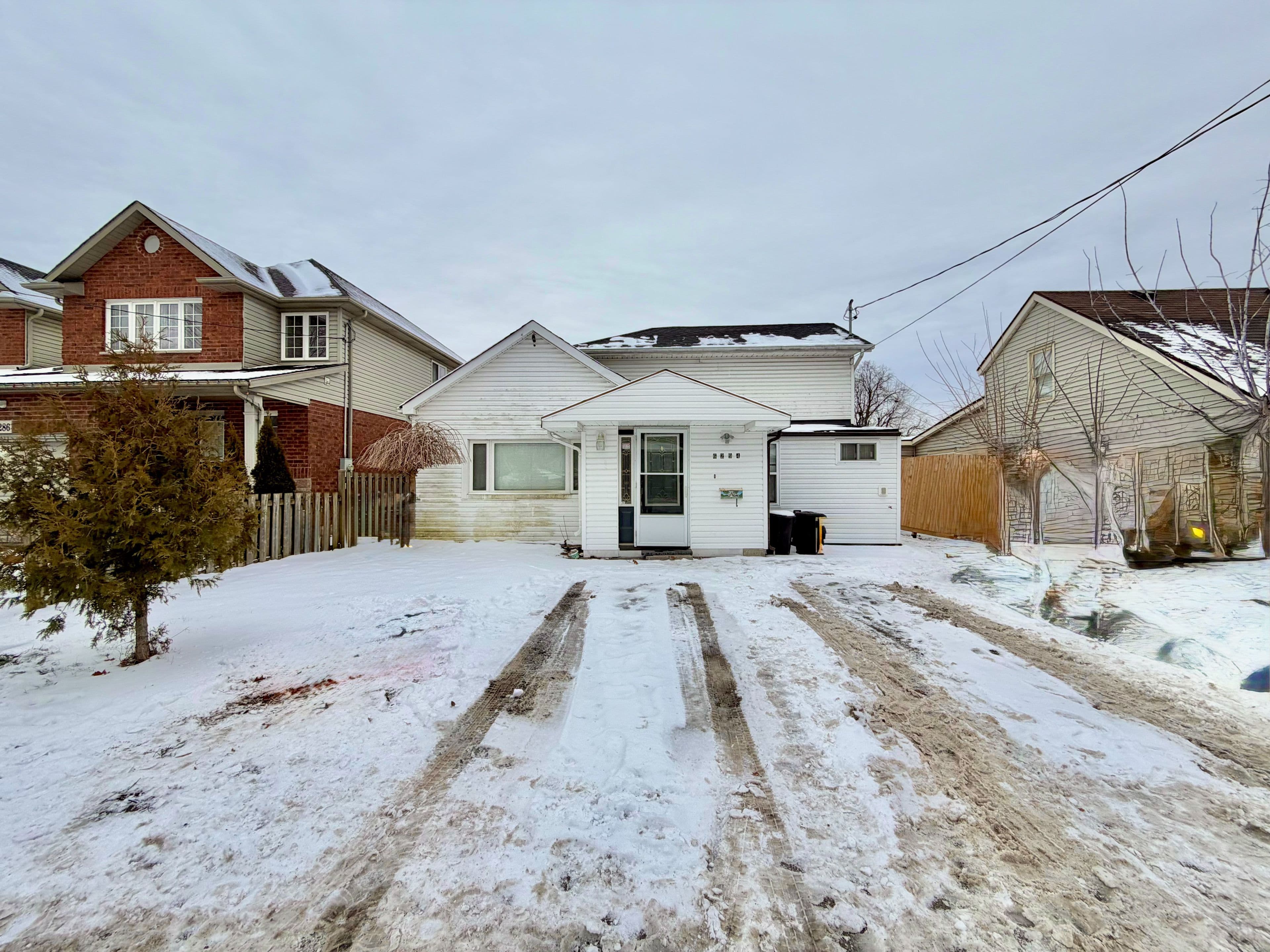 6294 Ash Street, Niagara Falls, ON C2G 2H5