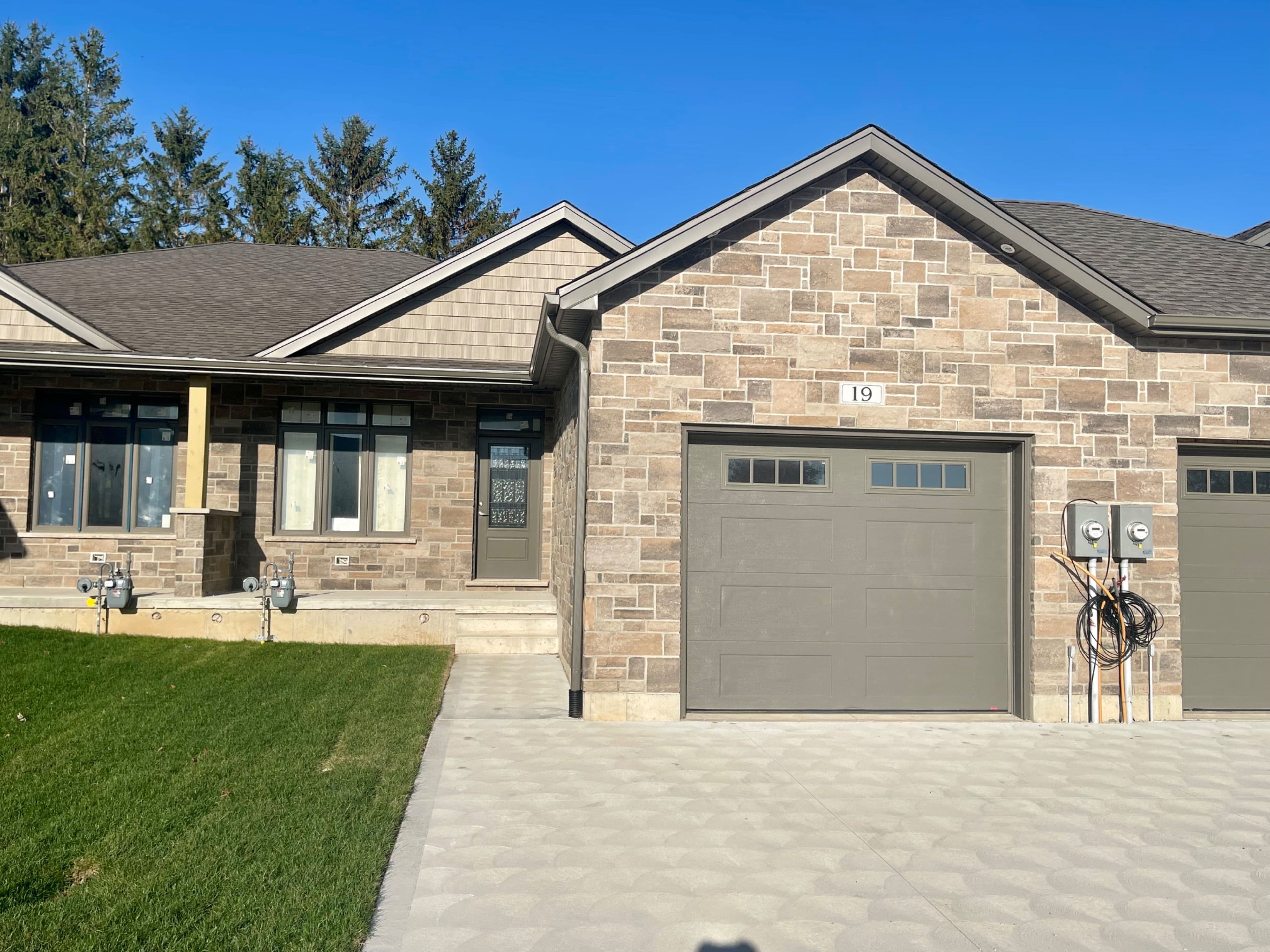 19 Nyah Court, Kincardine, ON N0G 2T0