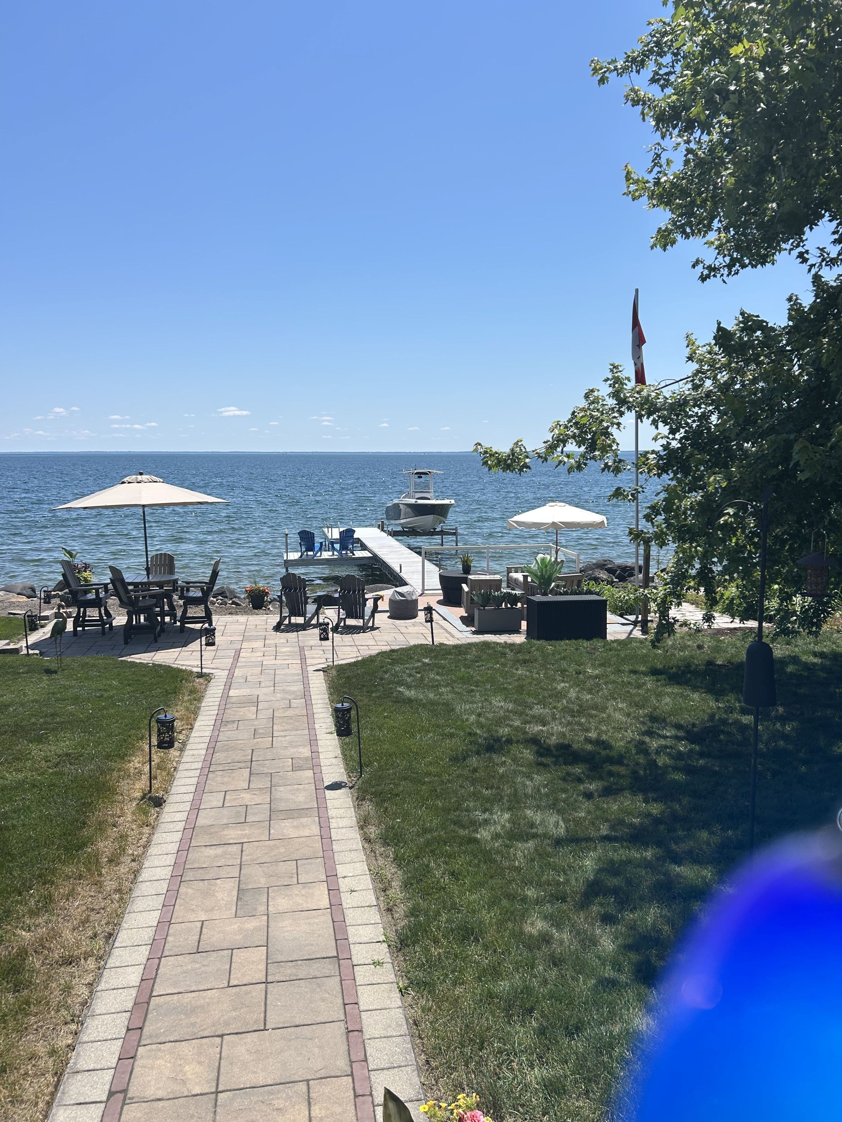 167 Lakeshore Road W, Oro-Medonte, ON L0L 2E0