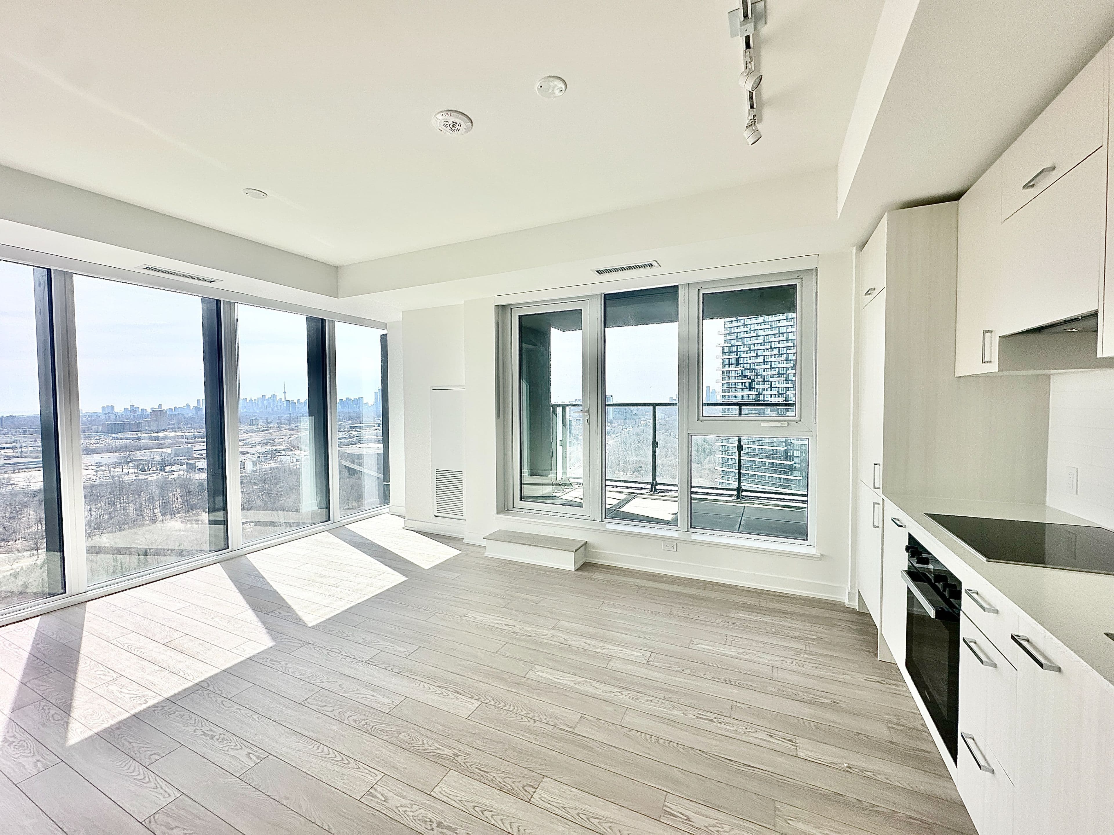 1 Quarrington Lane 2603, Toronto C13, ON M3C 0S4