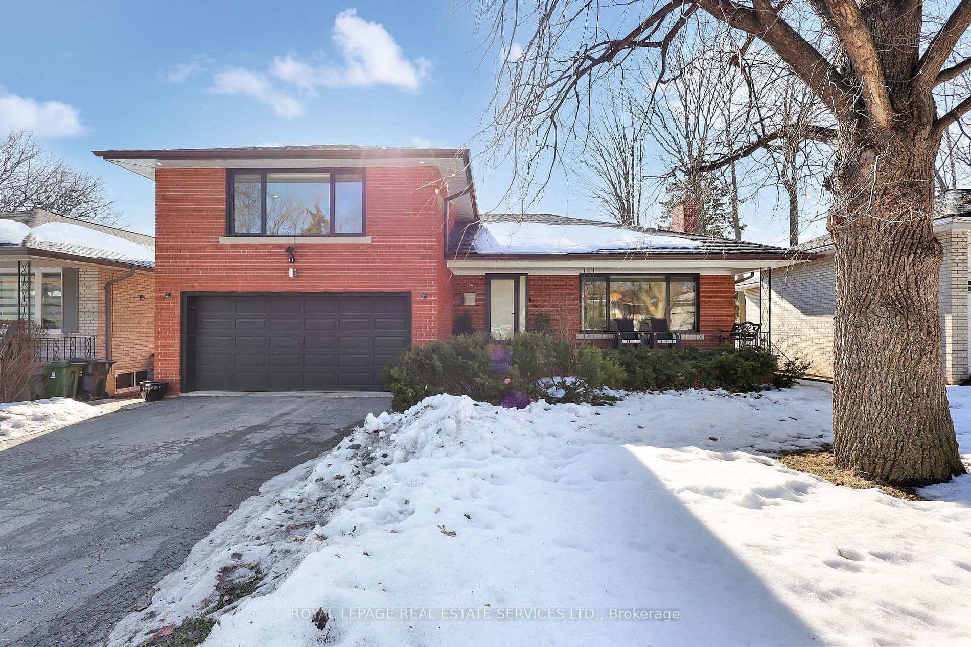 34 Bearbury Drive, Toronto W08, ON M9C 2G9
