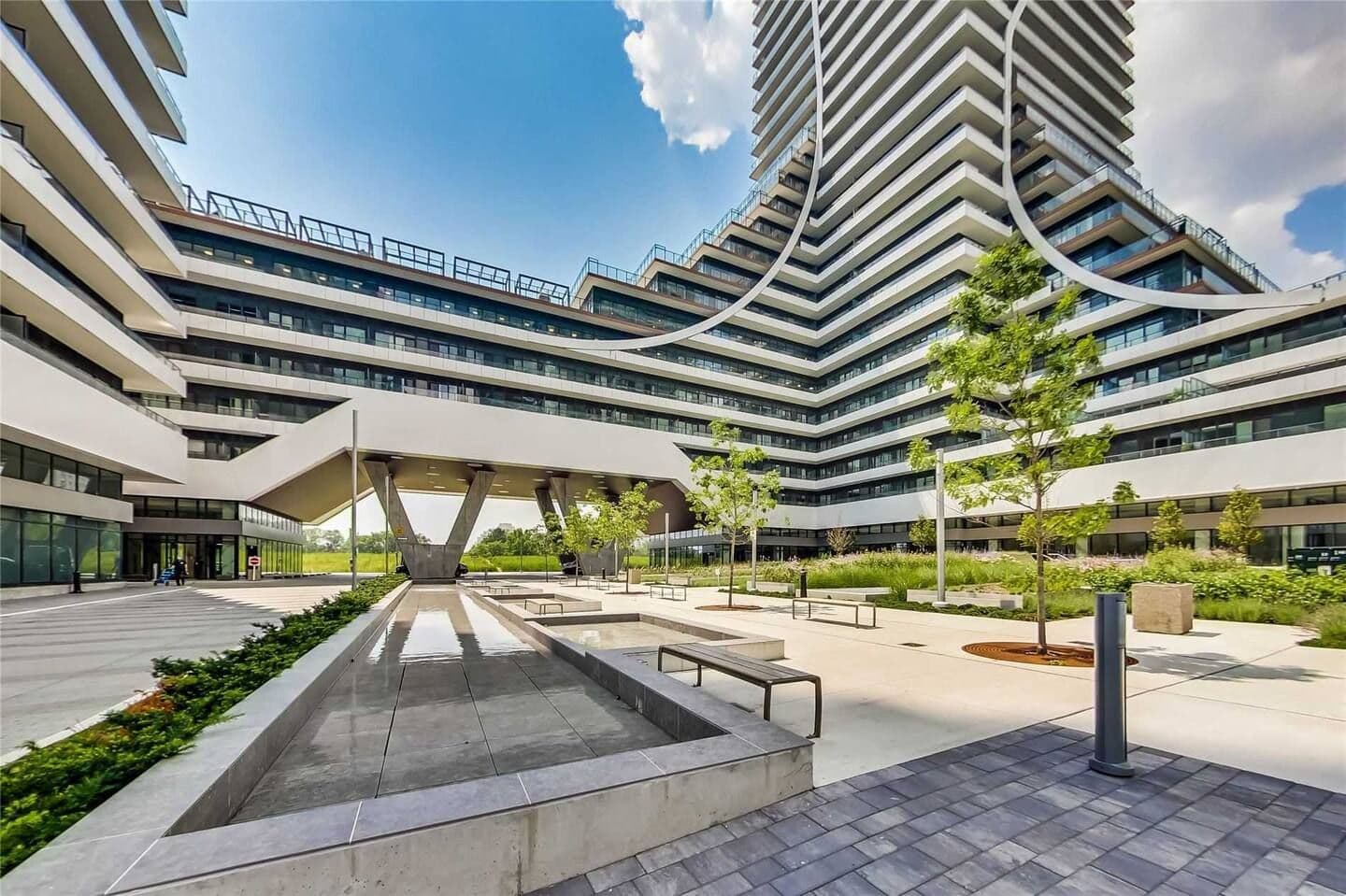 30 Shore Breeze Drive E 438, Toronto W06, ON M8V 0J1