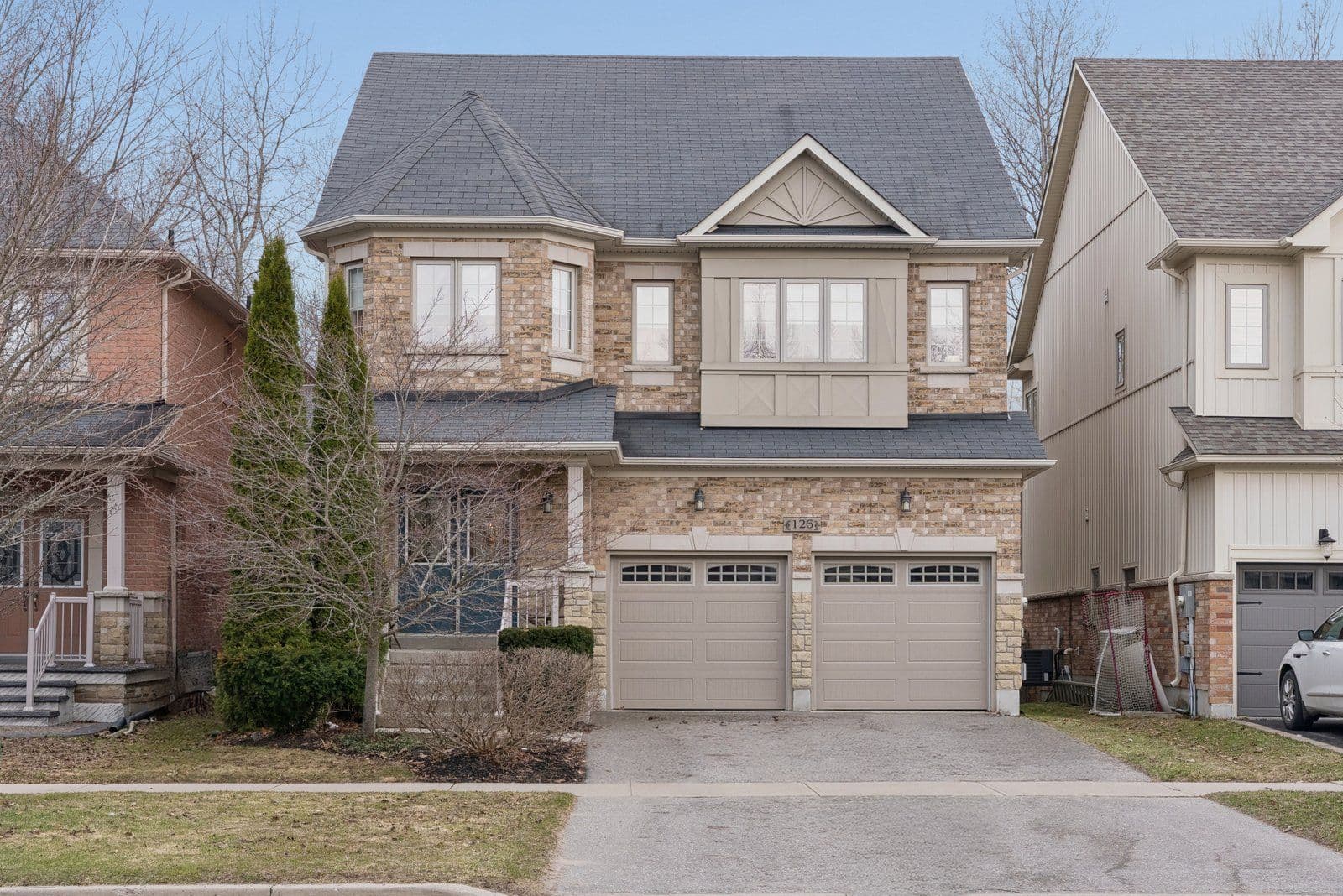 126 Harry Gay Drive, Clarington, ON L1E 0A9