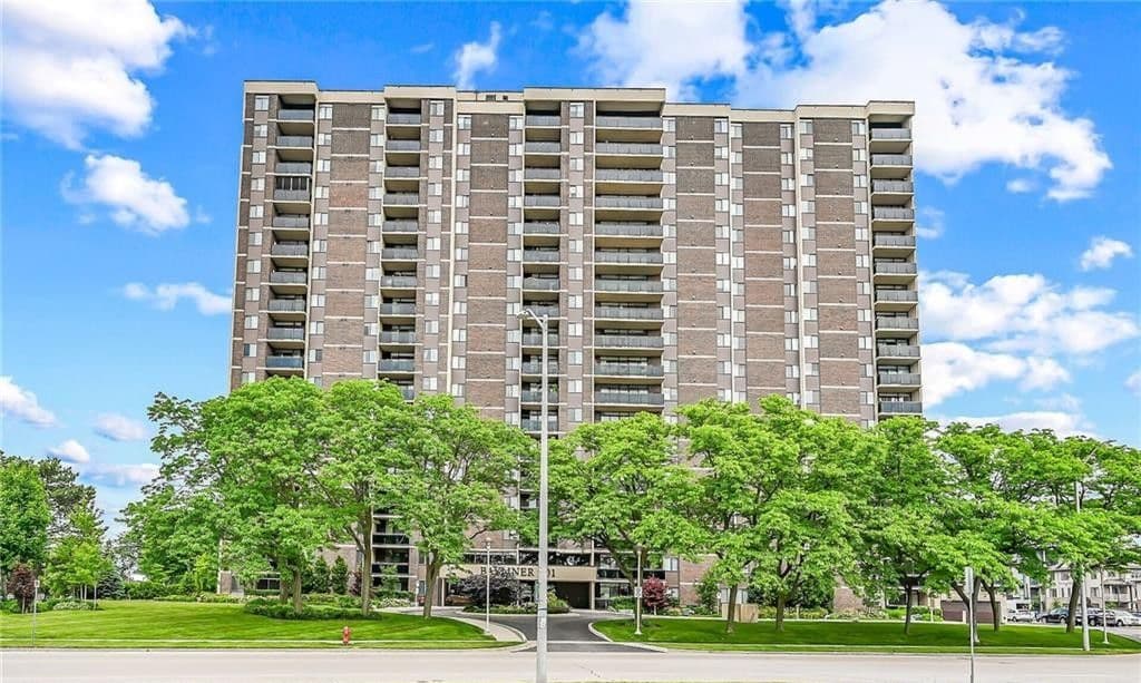 301 Frances Avenue 1407, Hamilton, ON L8E 3W6